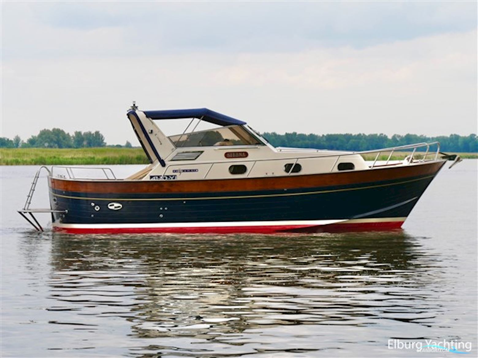 Apreamare 9 - Semi Cabinato Motorbåd 1996, Holland