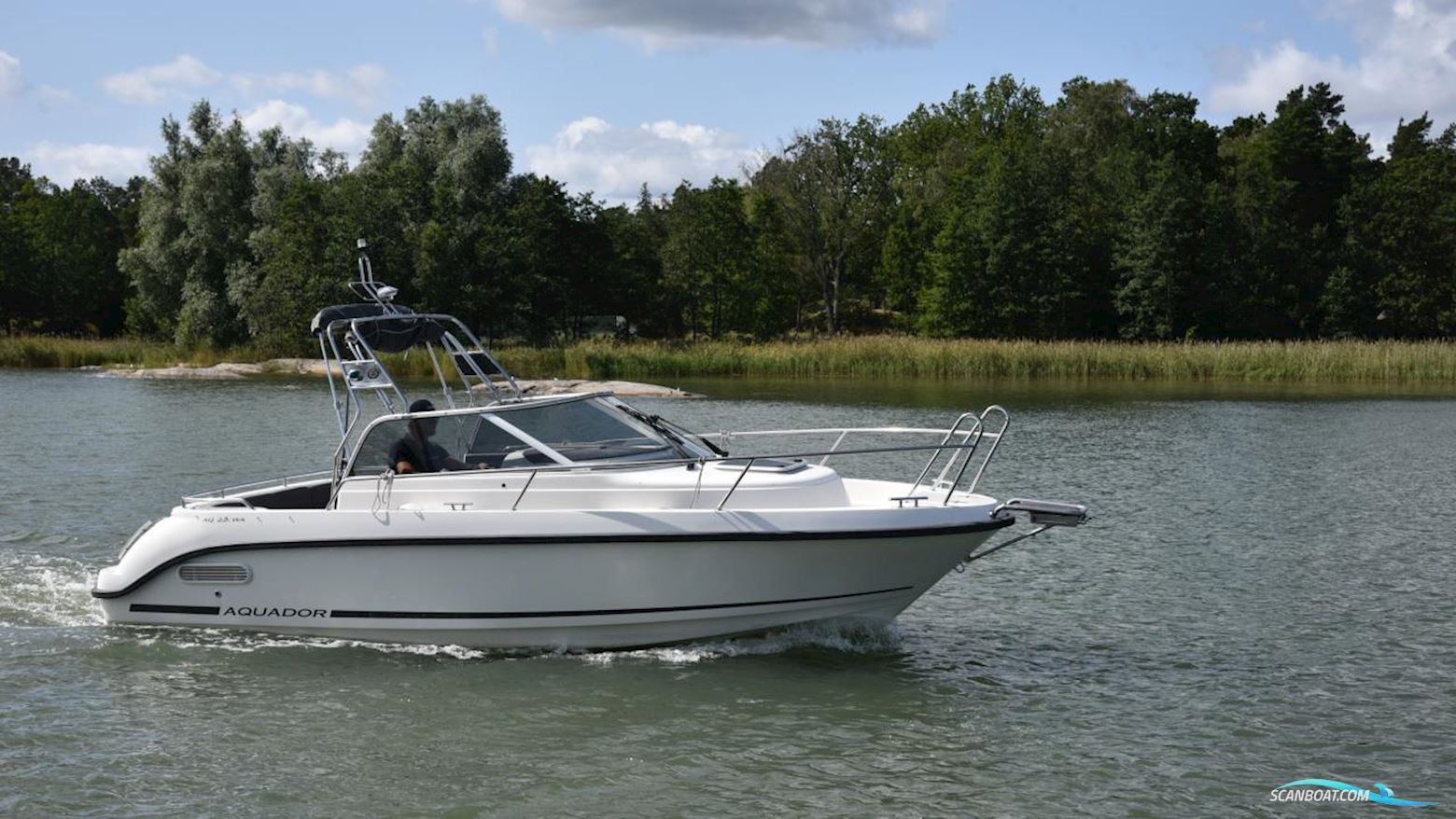 Aquador 22 WA Motorbåd 2015, med Mercruiser motor, Sverige