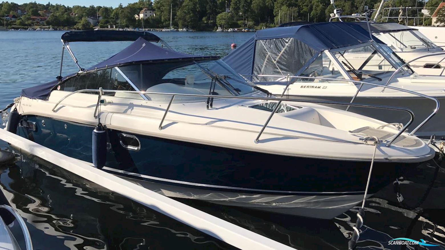 AQUADOR 23 DC Motorbåd 2007, med  Mercruiser/Cummins motor, Sverige