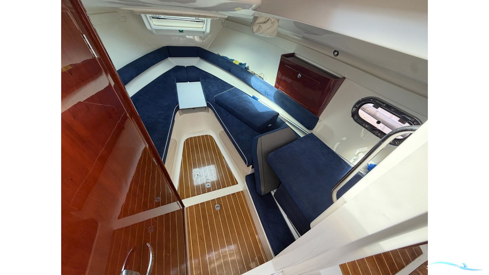 AQUADOR 23 HT