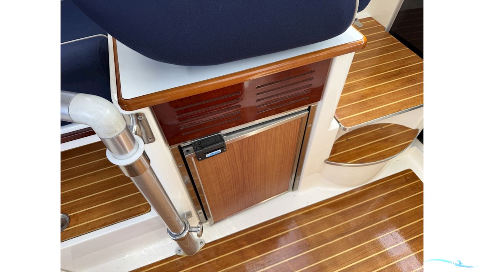 AQUADOR 23 HT