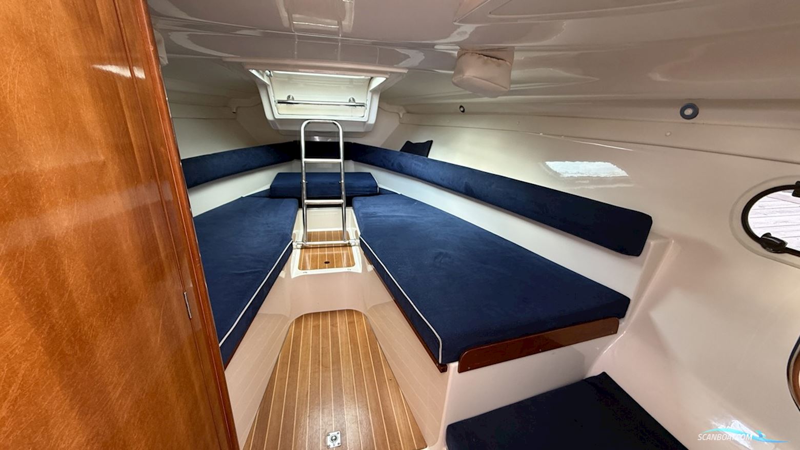 AQUADOR 23 HT