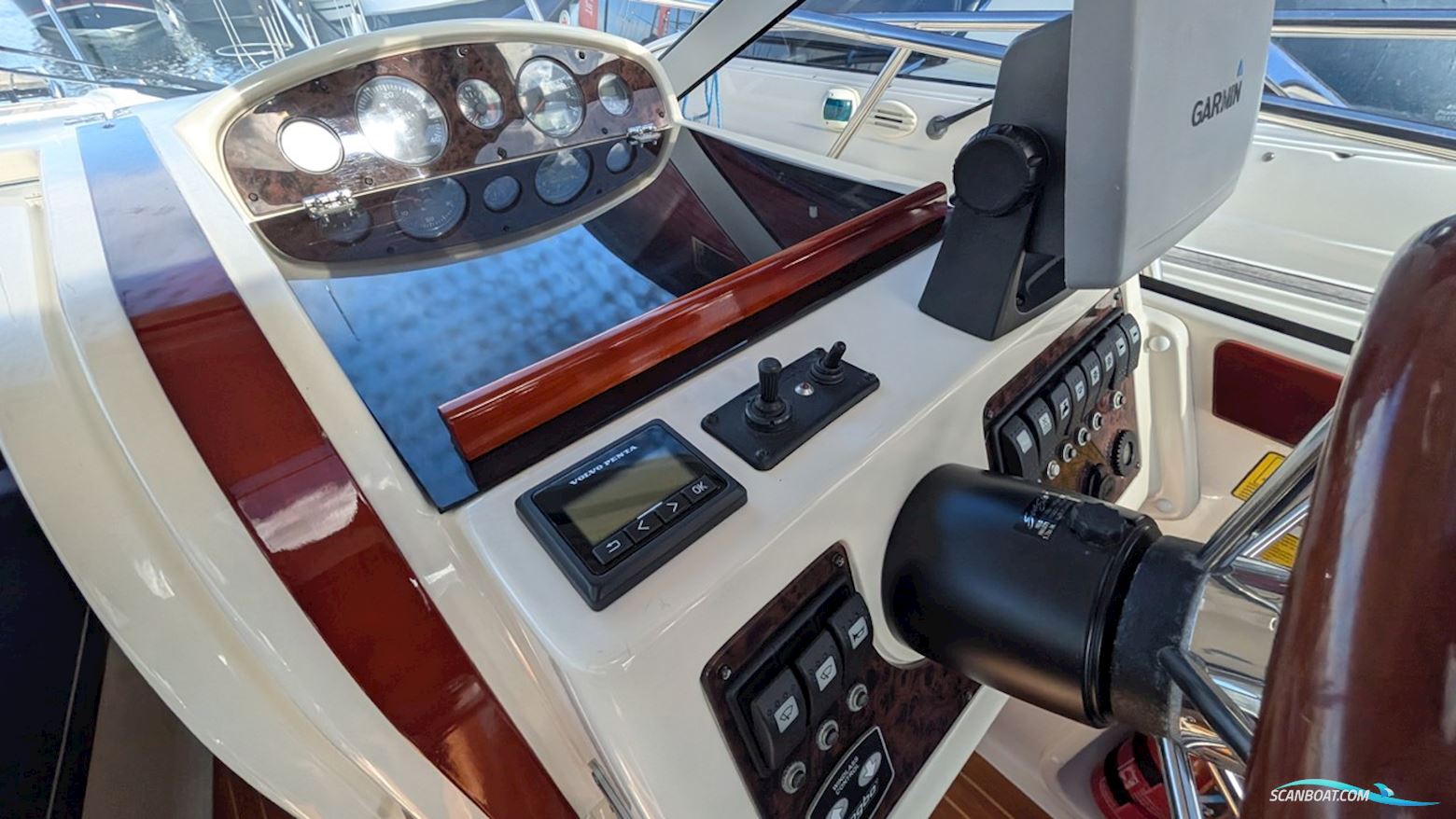 AQUADOR 23 HT