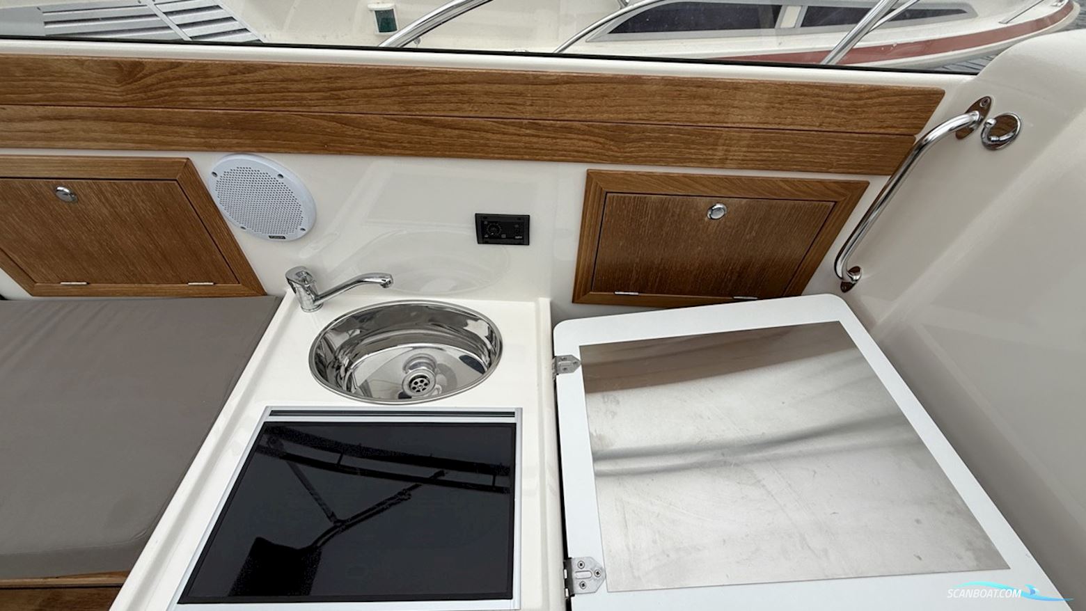 AQUADOR 24 DC