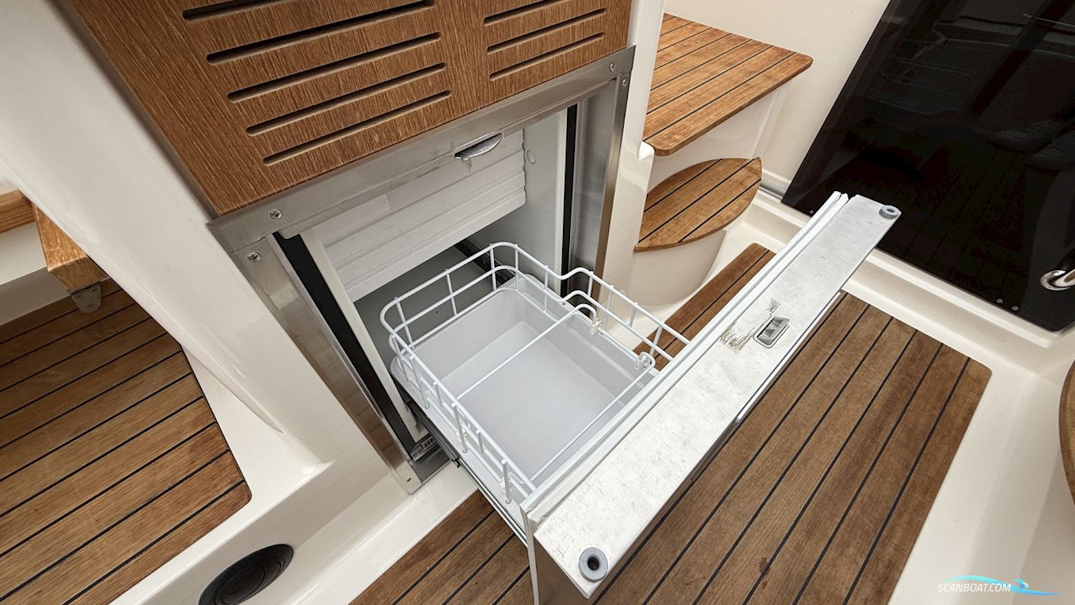 AQUADOR 24 DC