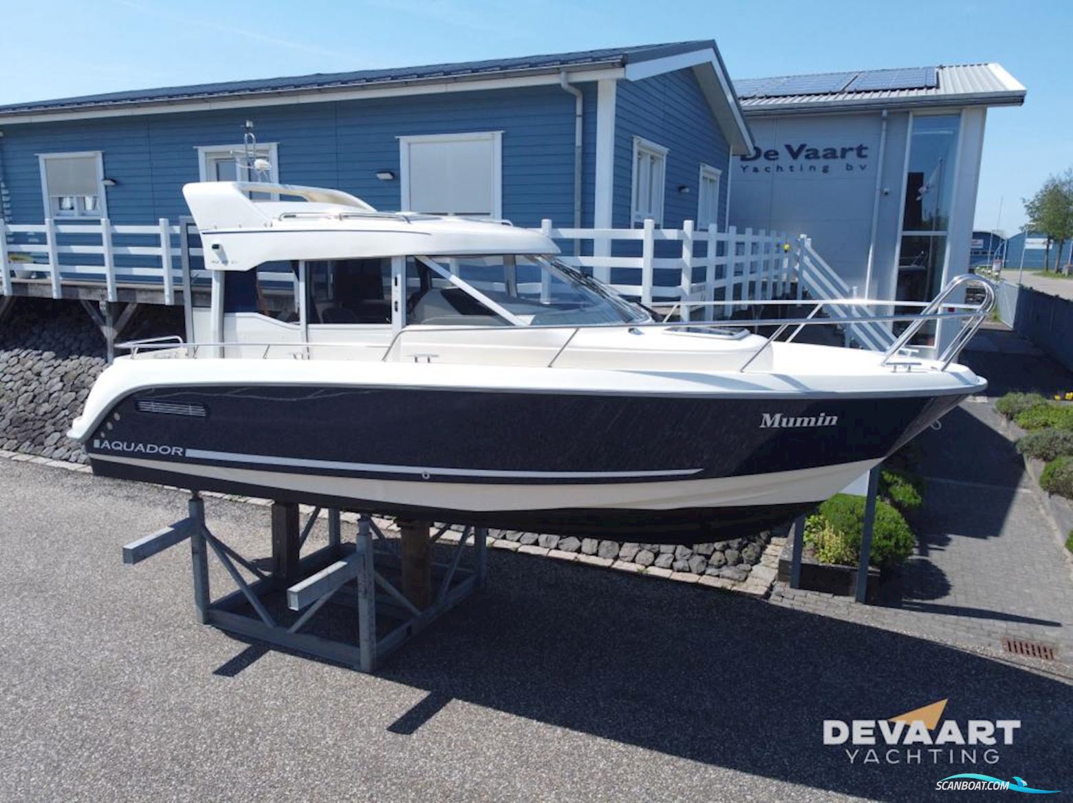 Aquador 25 CE Motorbåd 2009, med Volvo Penta 5.0 Gxi motor, Holland