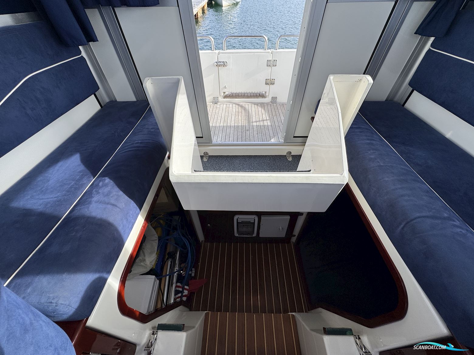 AQUADOR 25 CE