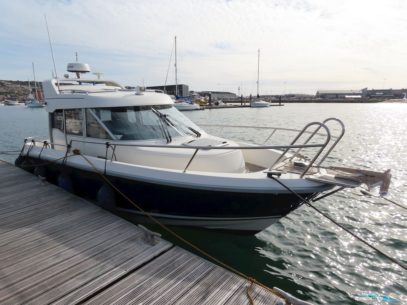 AQUADOR 25 CE