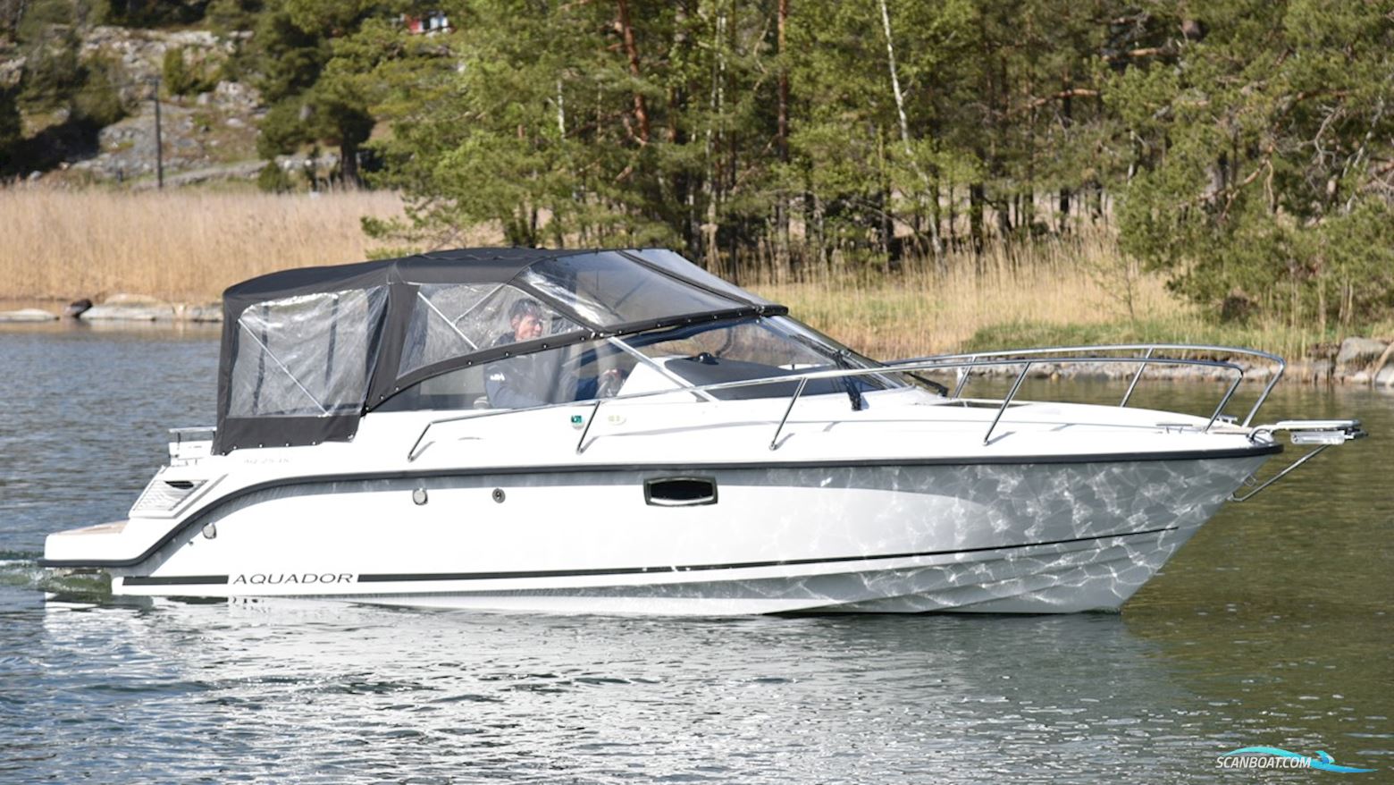 Aquador 25 DC Motorbåd 2021, med Mercruiser motor, Sverige