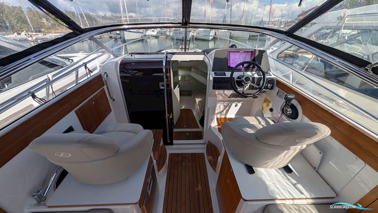 Aquador 25 DC