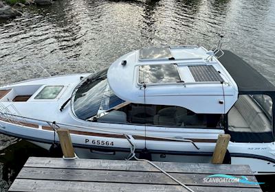 Aquador 25 HT Motorbåd 2019, med Mercruiser motor, Finland