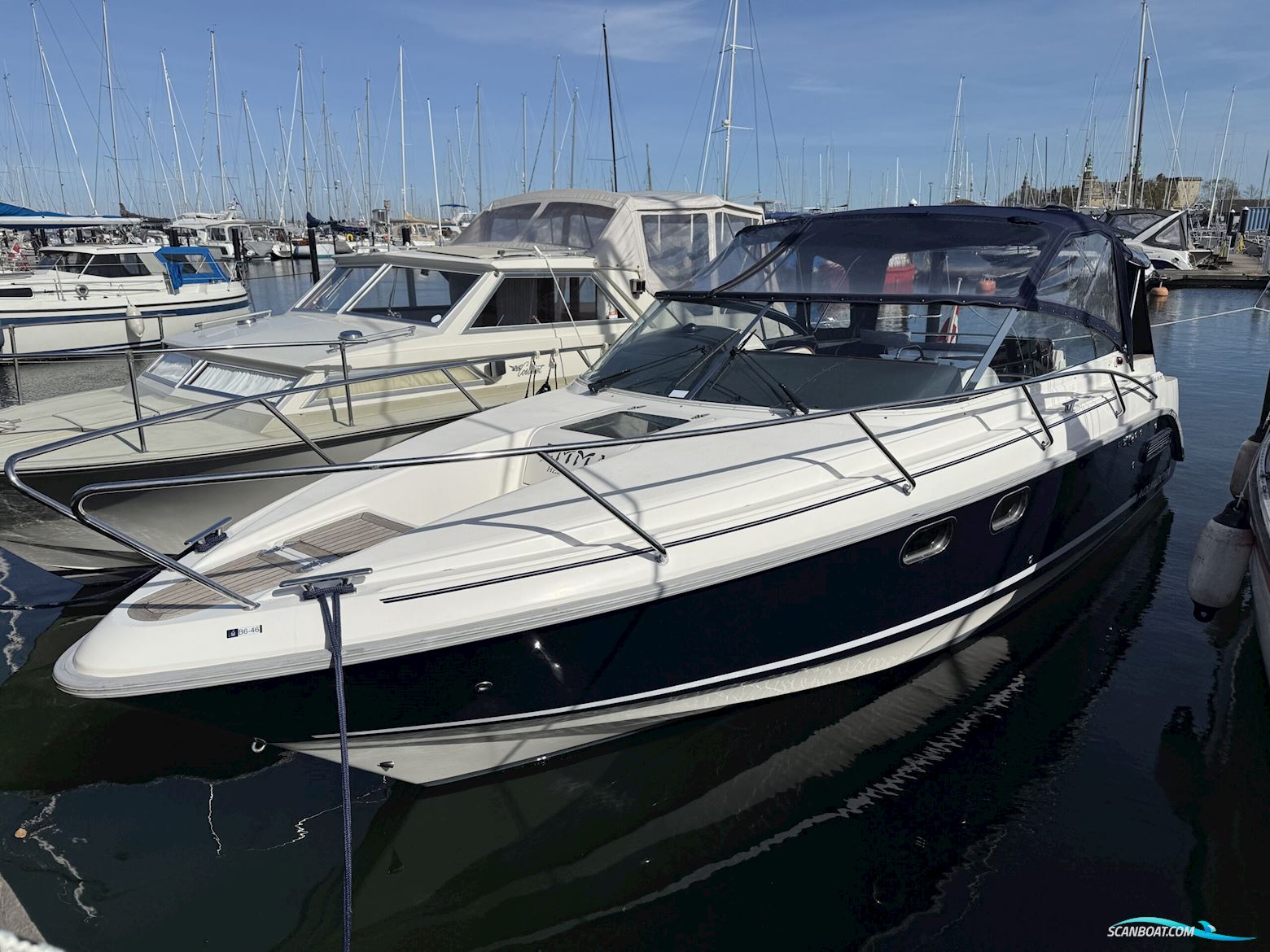 Aquador 26 DC, ekstremt velholdt. Motorbåd 2011, med Volvo Penta  motor, Danmark