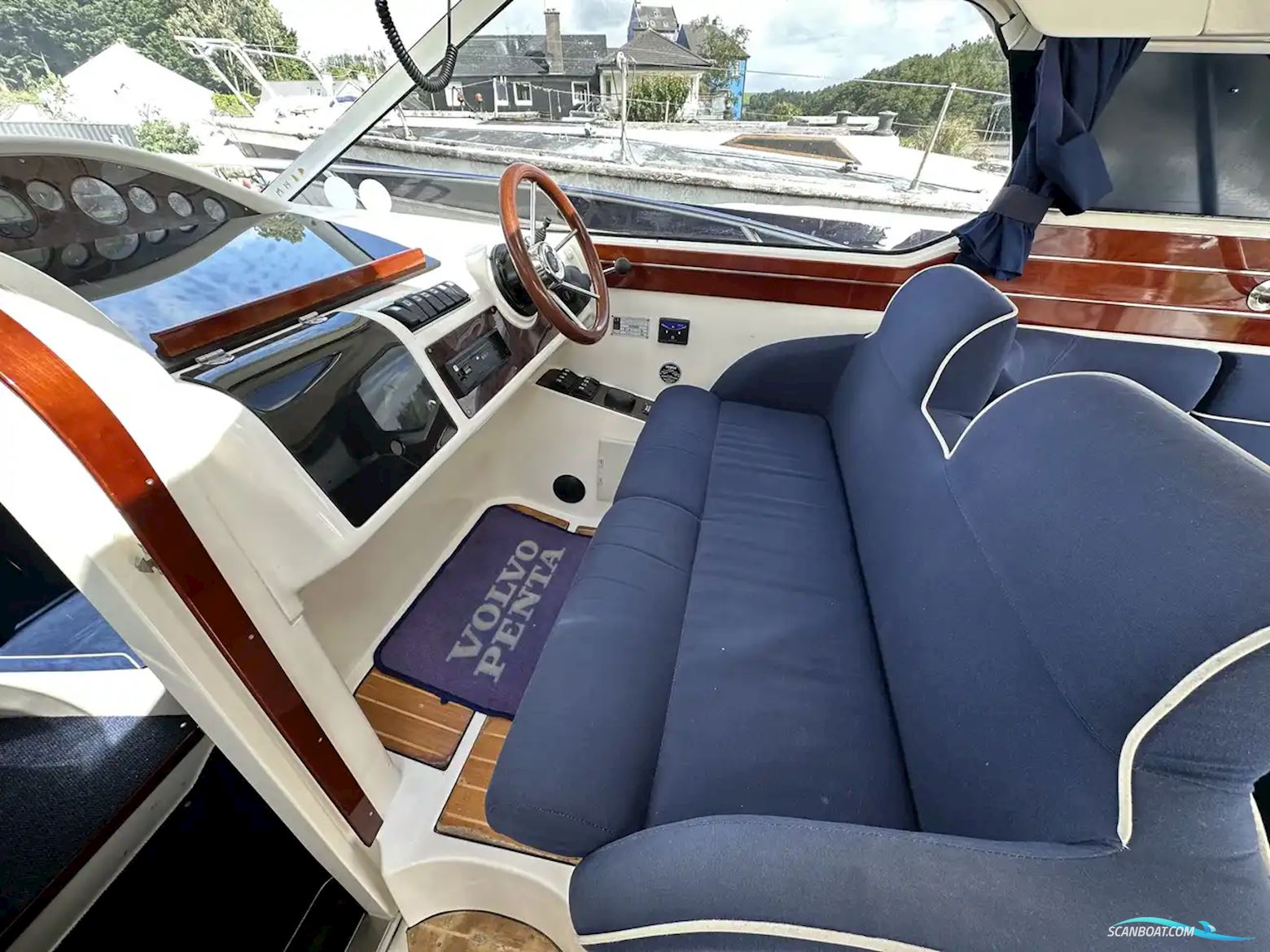 AQUADOR 26 Hardtop