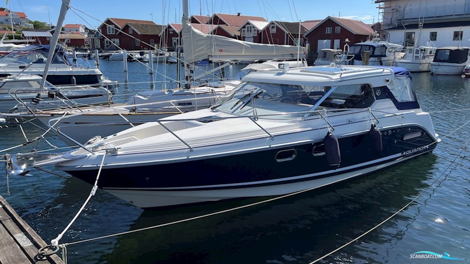 Aquador 26 HT Motorbåd 2009, med Volvo Penta D6-370 Dph motor, Sverige