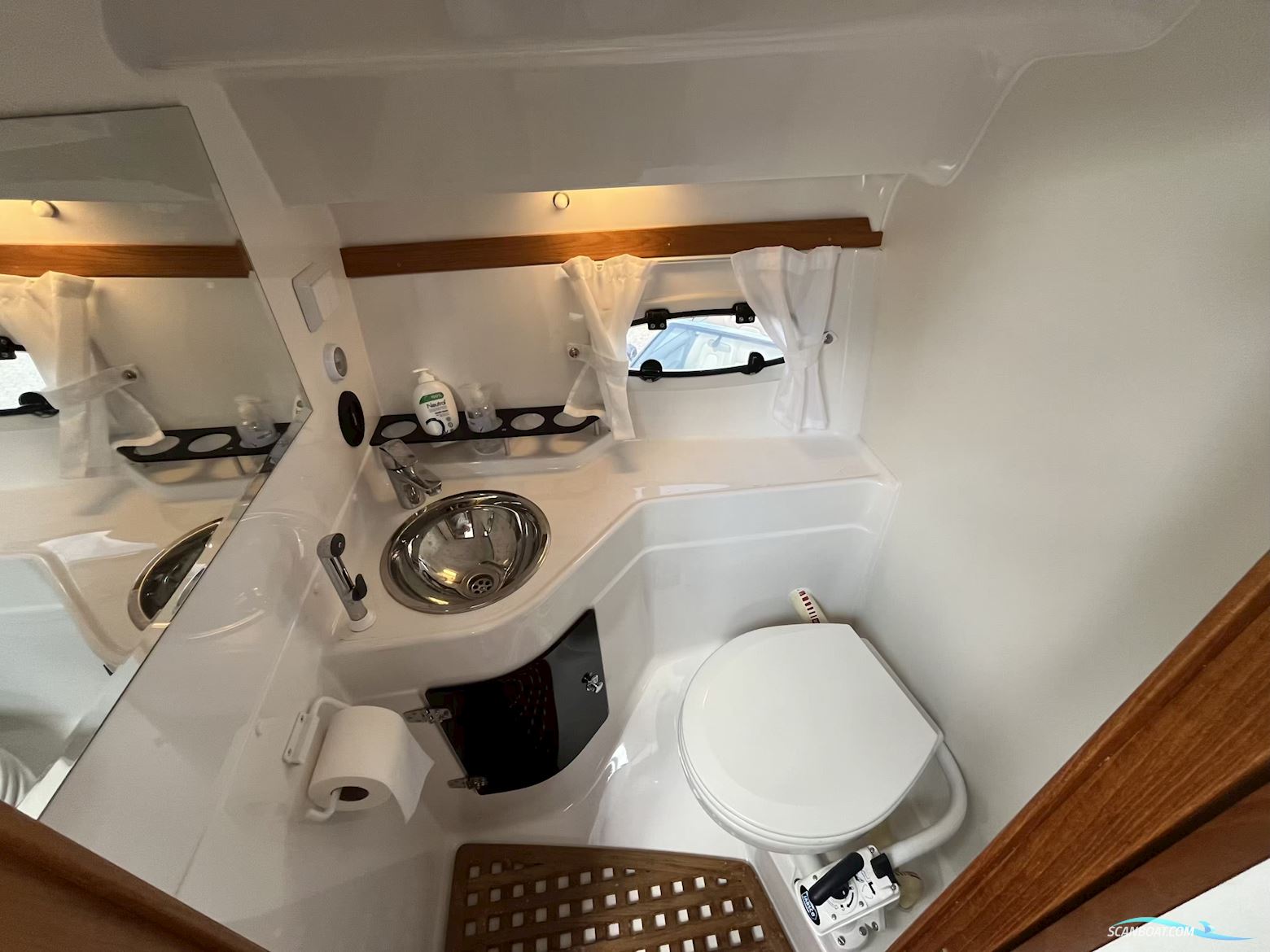 Aquador 27 HT (2020)