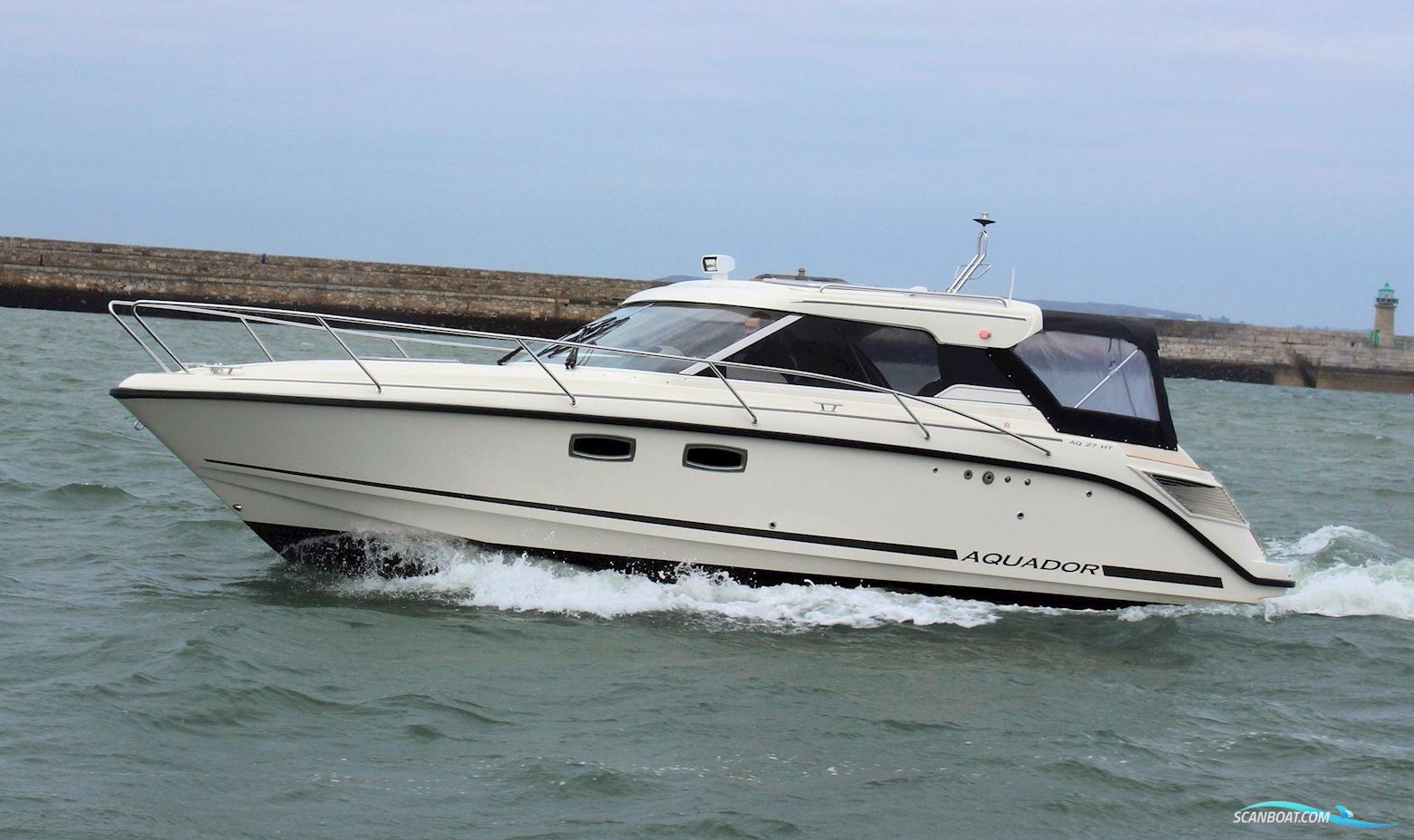 Aquador 27 HT Motorbåd 2015, med Volvo Penta motor, Irland