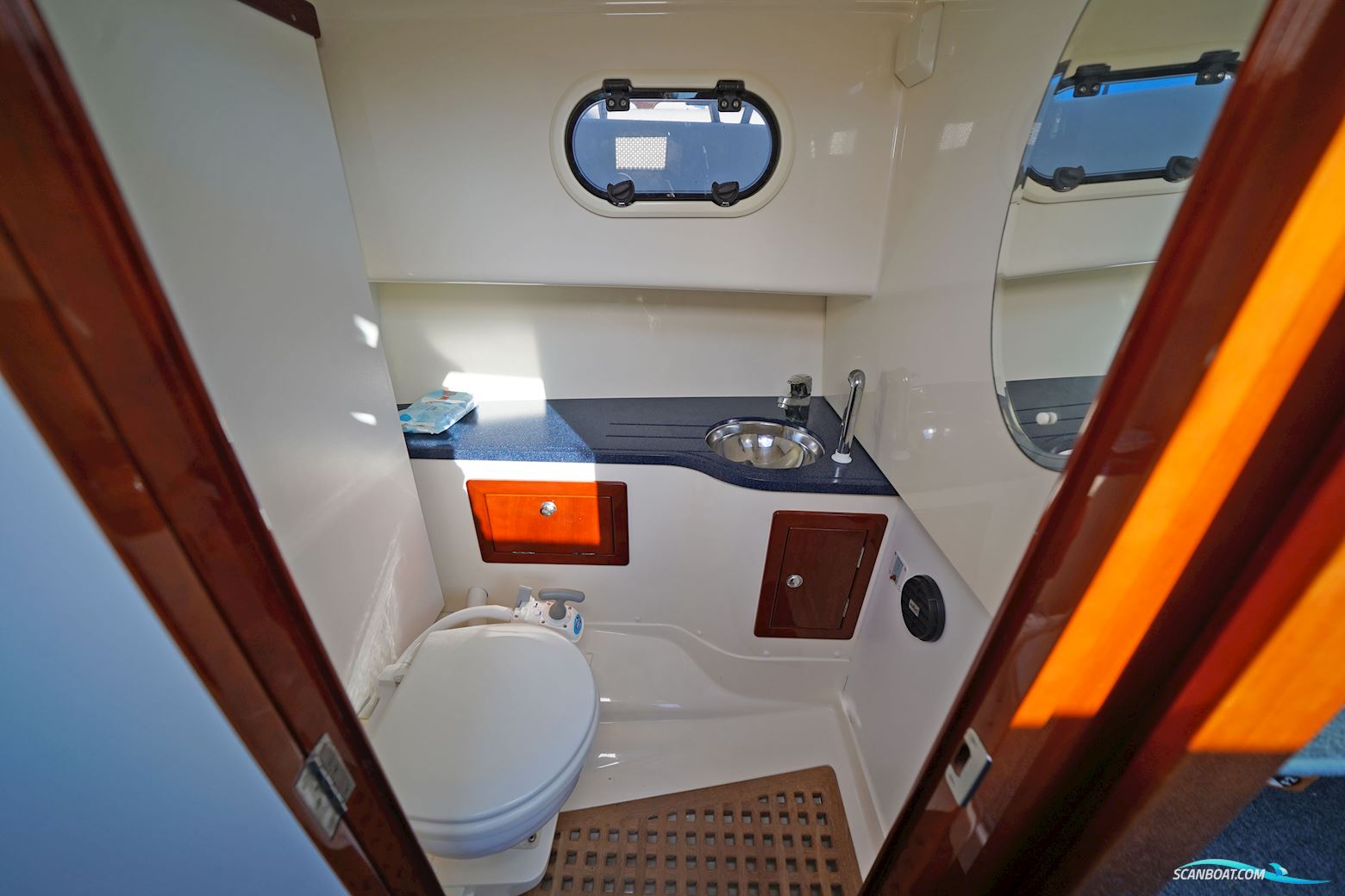 Aquador 28 C