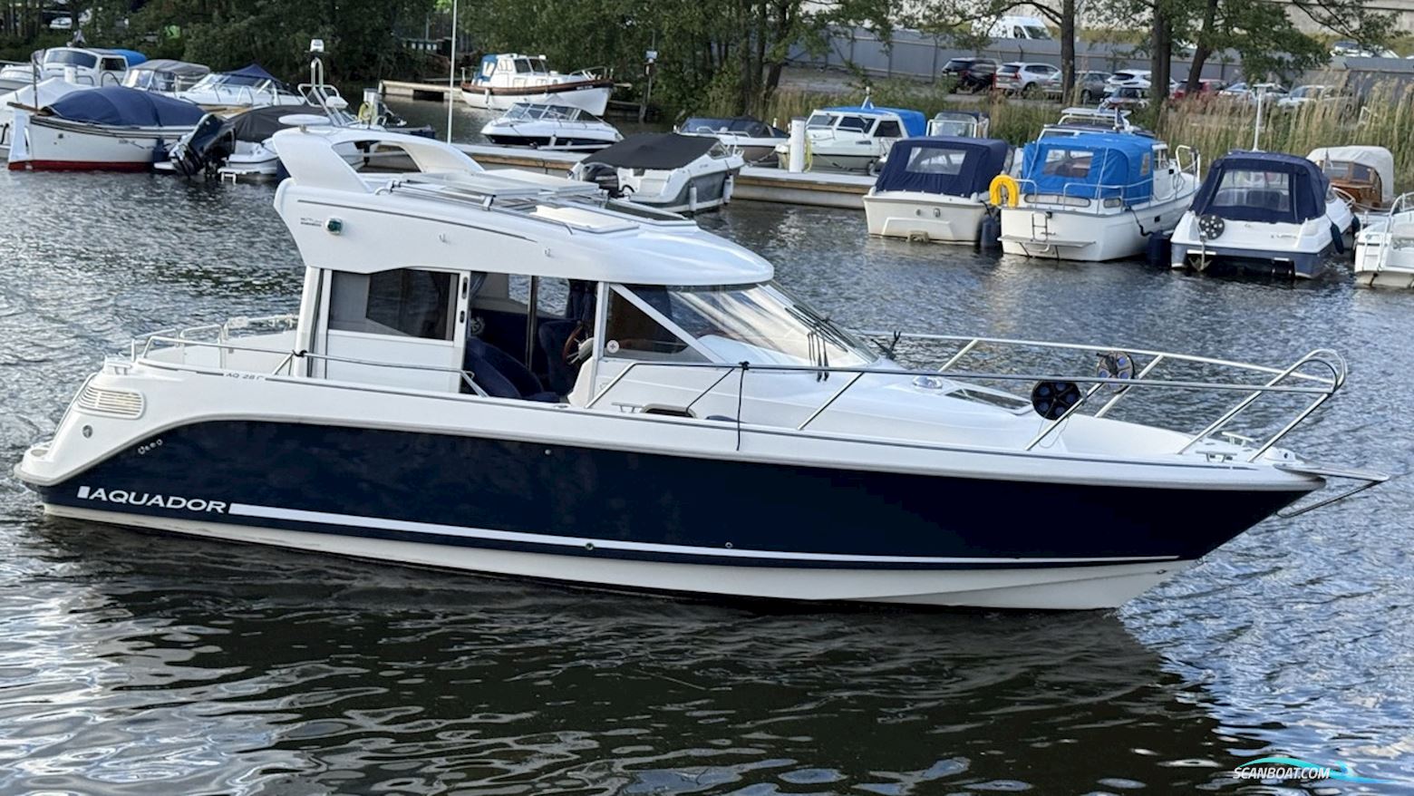 Aquador 28 C Motorbåd 2006, med Mercruiser motor, Sverige