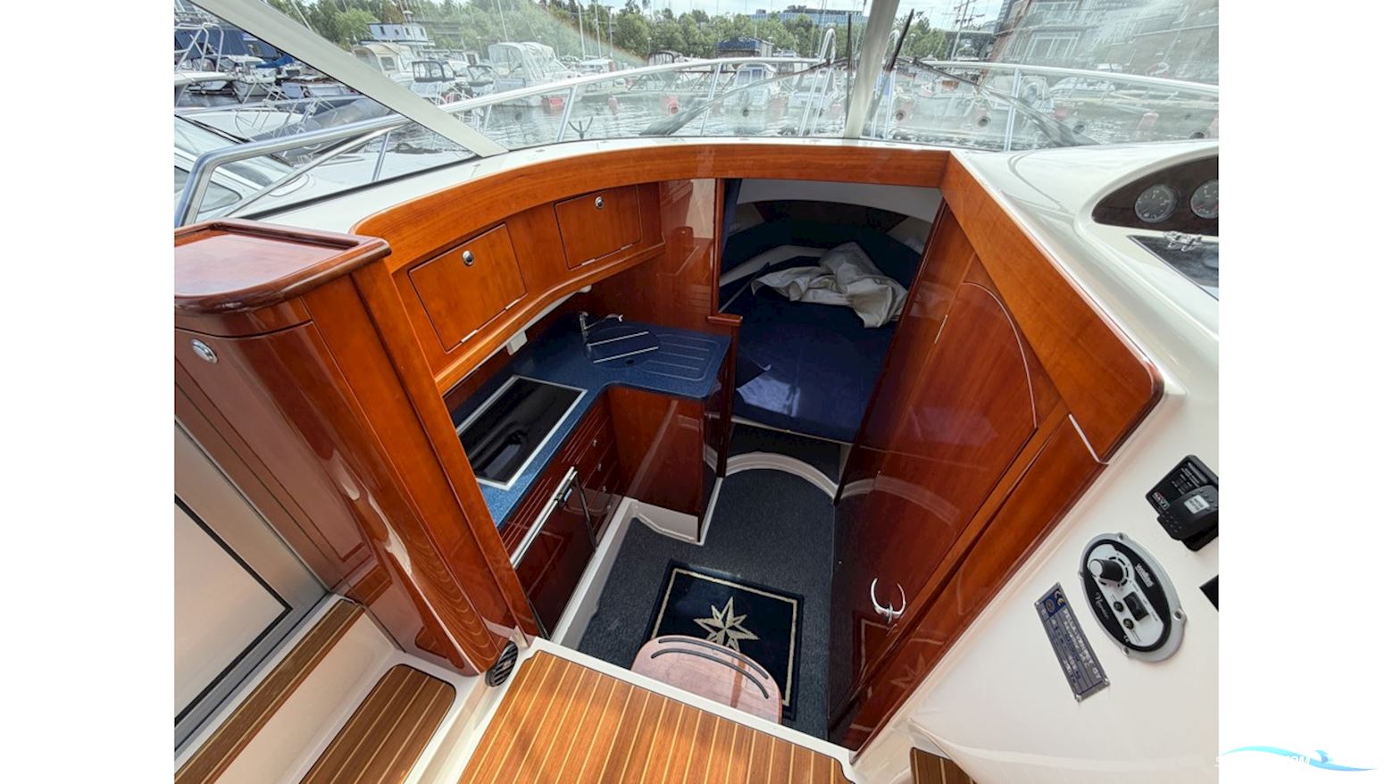 AQUADOR 28 C