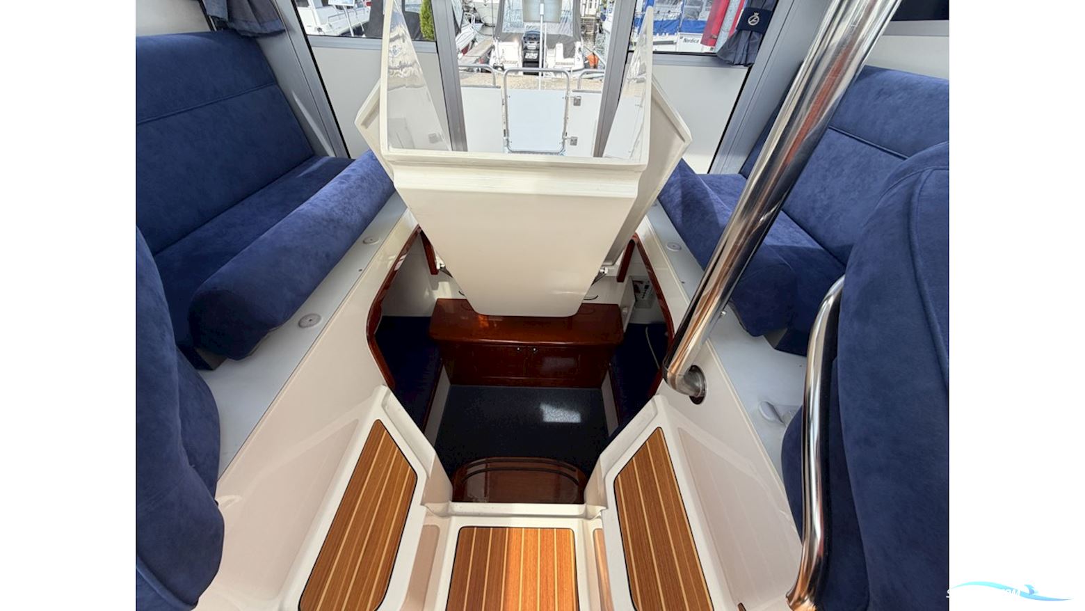 AQUADOR 28 C