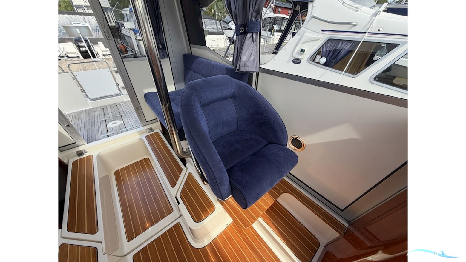 AQUADOR 28 C