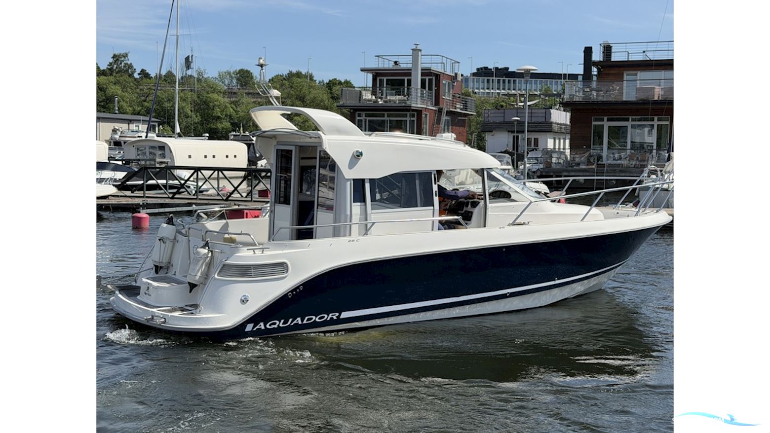 AQUADOR 28 C