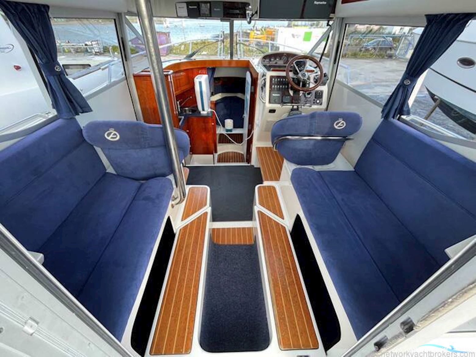 Aquador 28 C