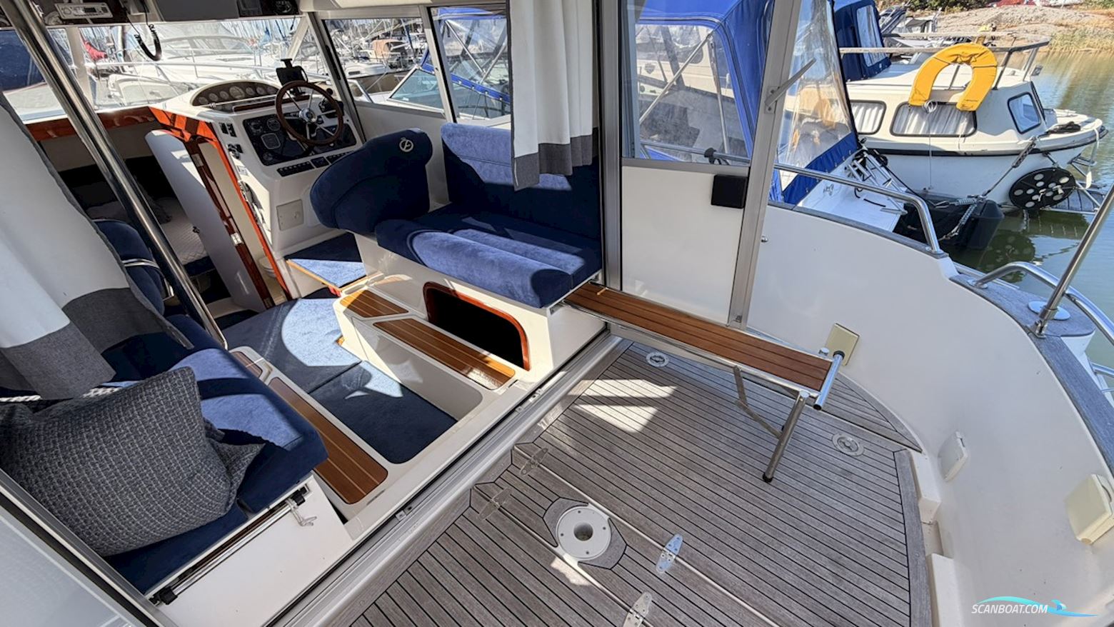 Aquador 28 C
