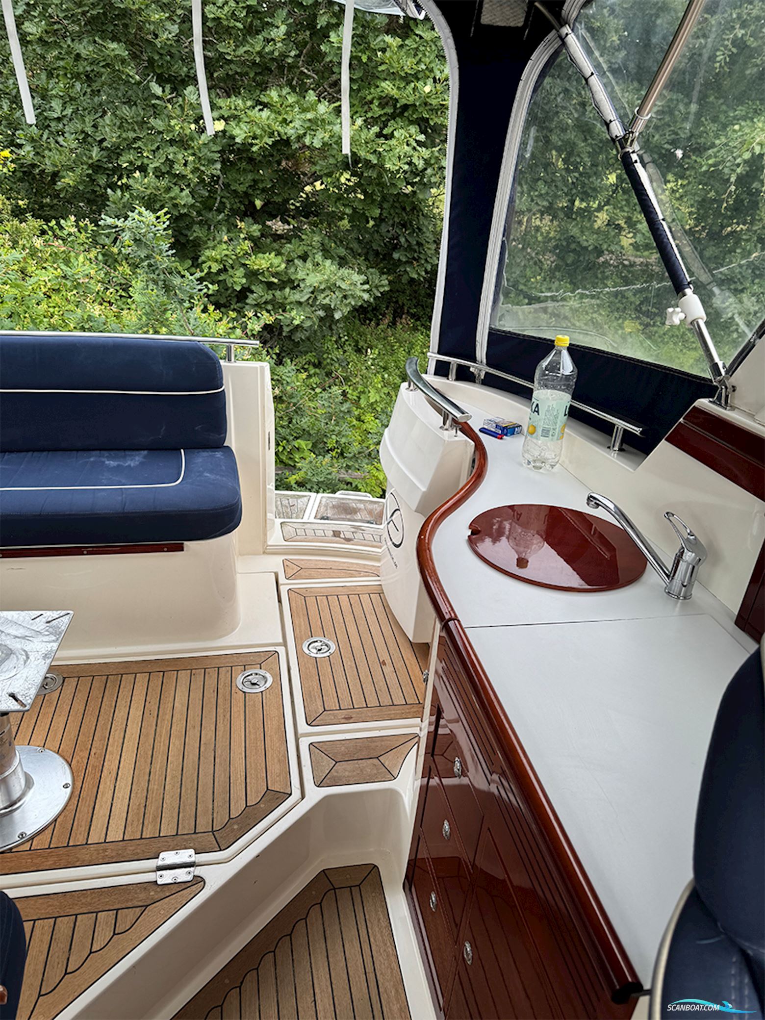 Aquador 28 DC