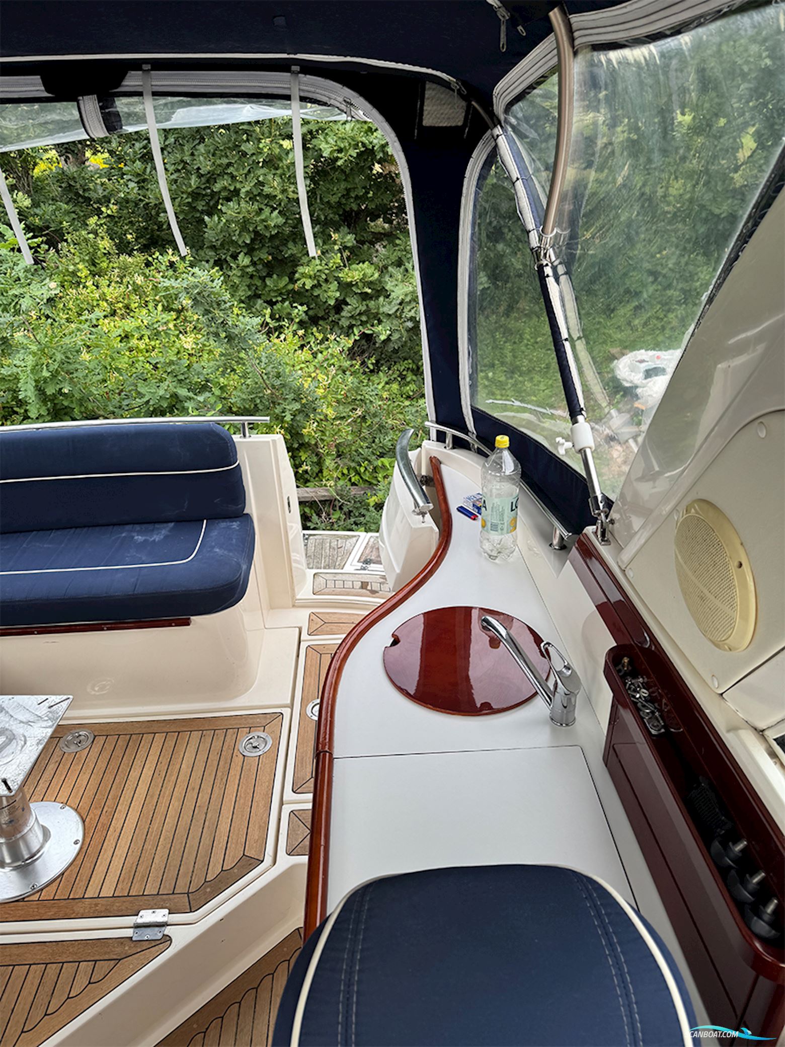 Aquador 28 DC