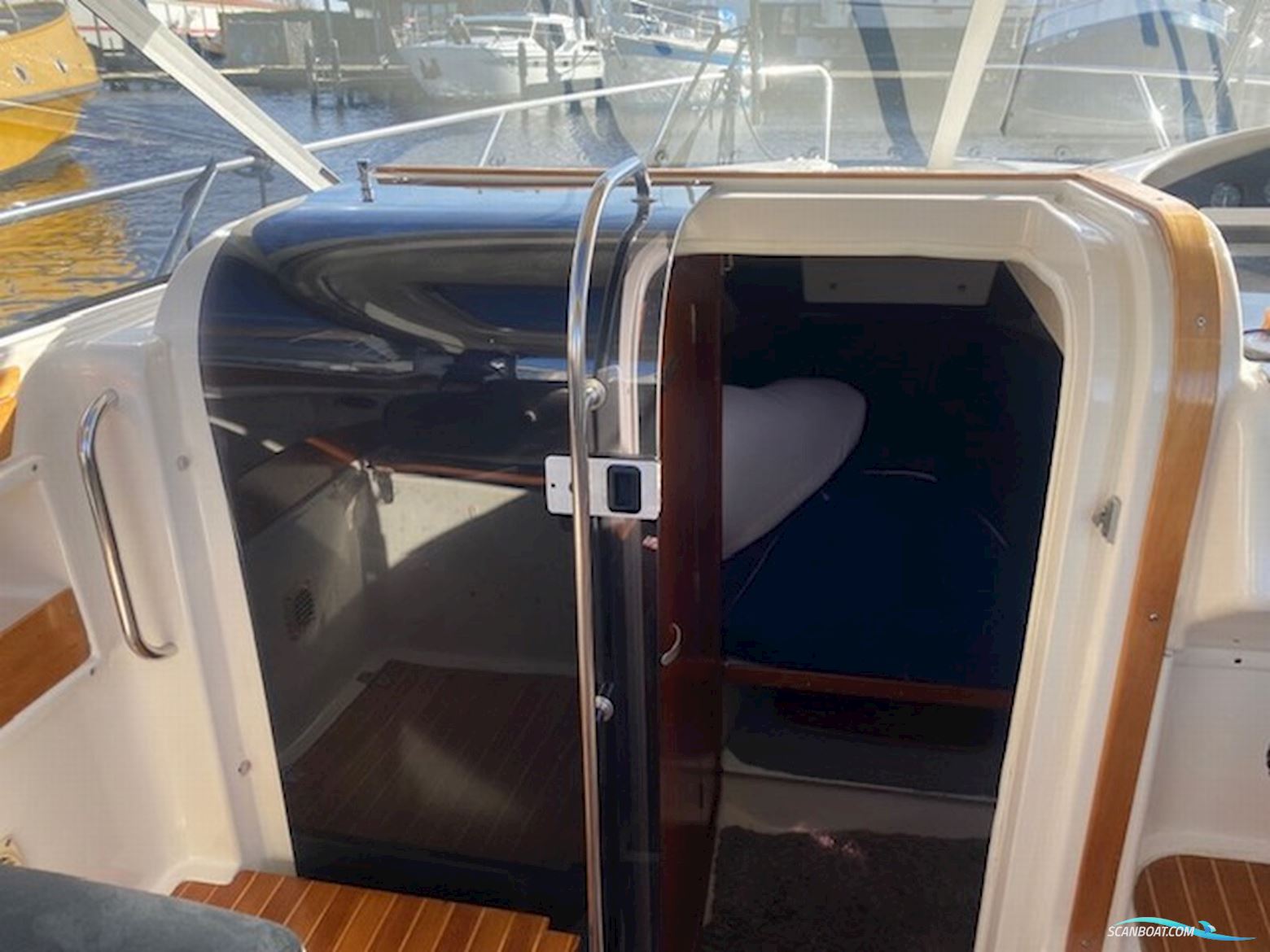 Aquador 28 Hard Top