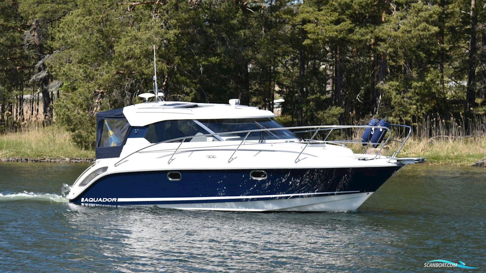 AQUADOR 28 HT Motorbåd 2010, med Volvo Penta  motor, Sverige