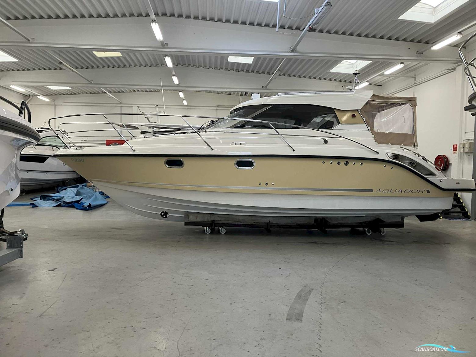Aquador 30 HT Motorbåd 2016, Danmark