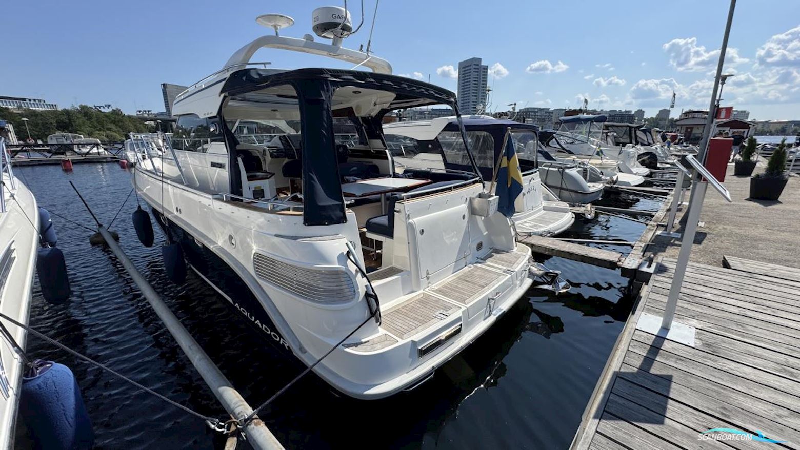 AQUADOR 33 HT Motorbåd 2012, med Volvo Penta motor, Sverige
