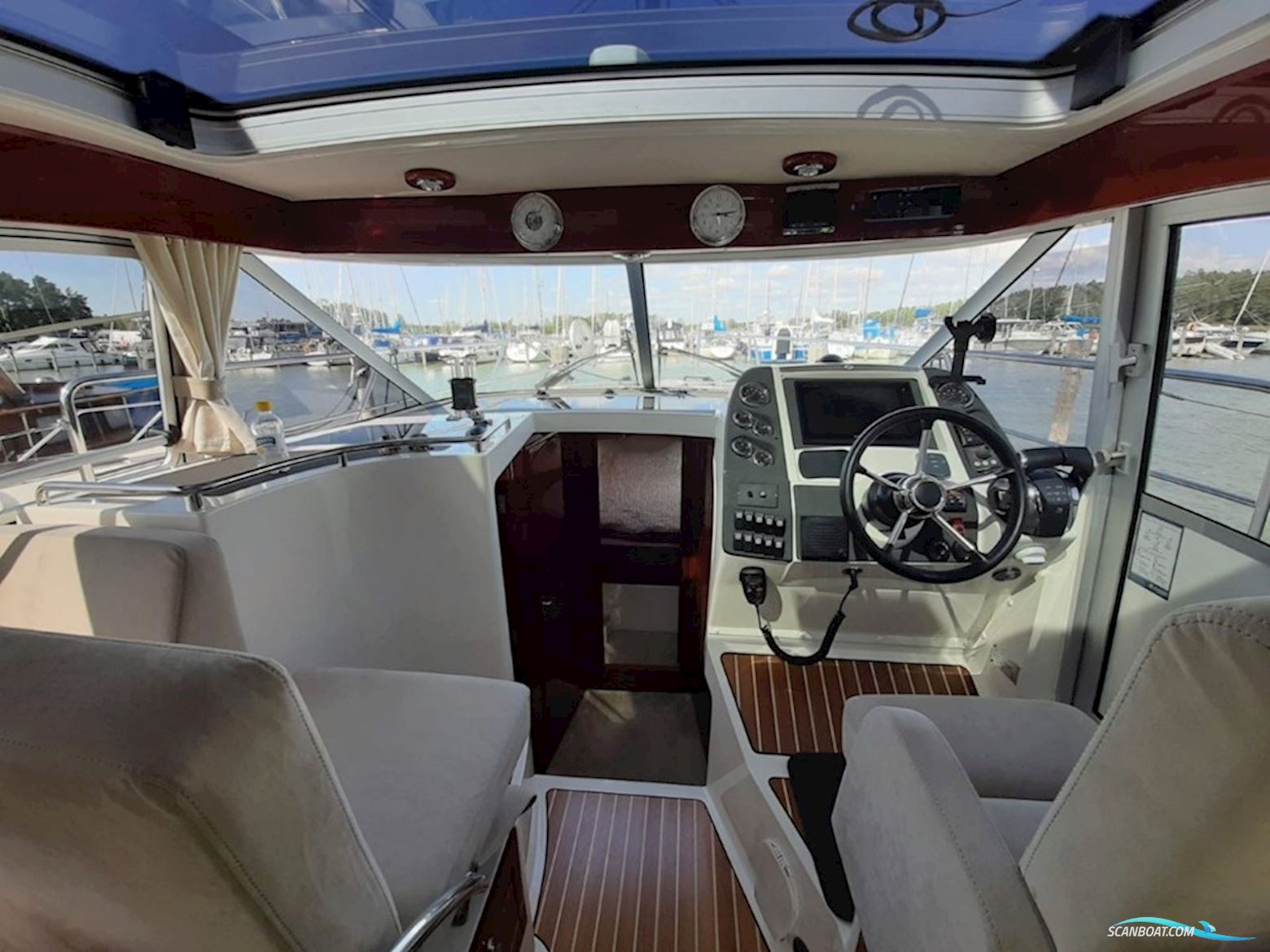Aquador 35 C  2 x 260 Mercruiser 3.0 TDI