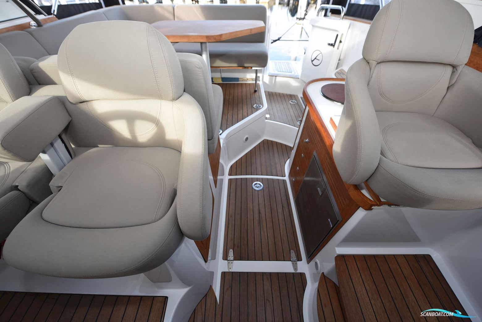 Aquador Aquador 27 HT