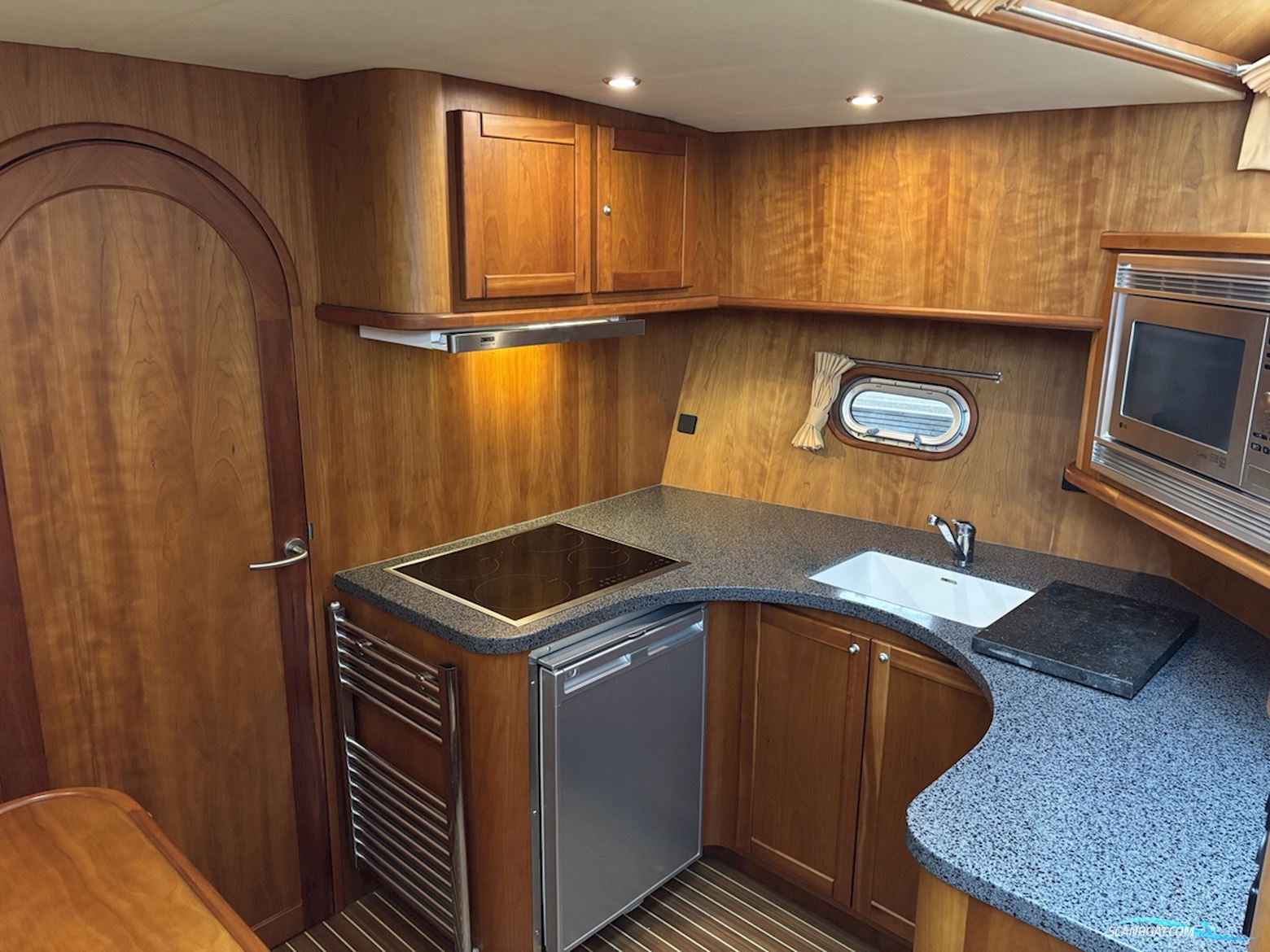 Aqualine 46 Pilothouse