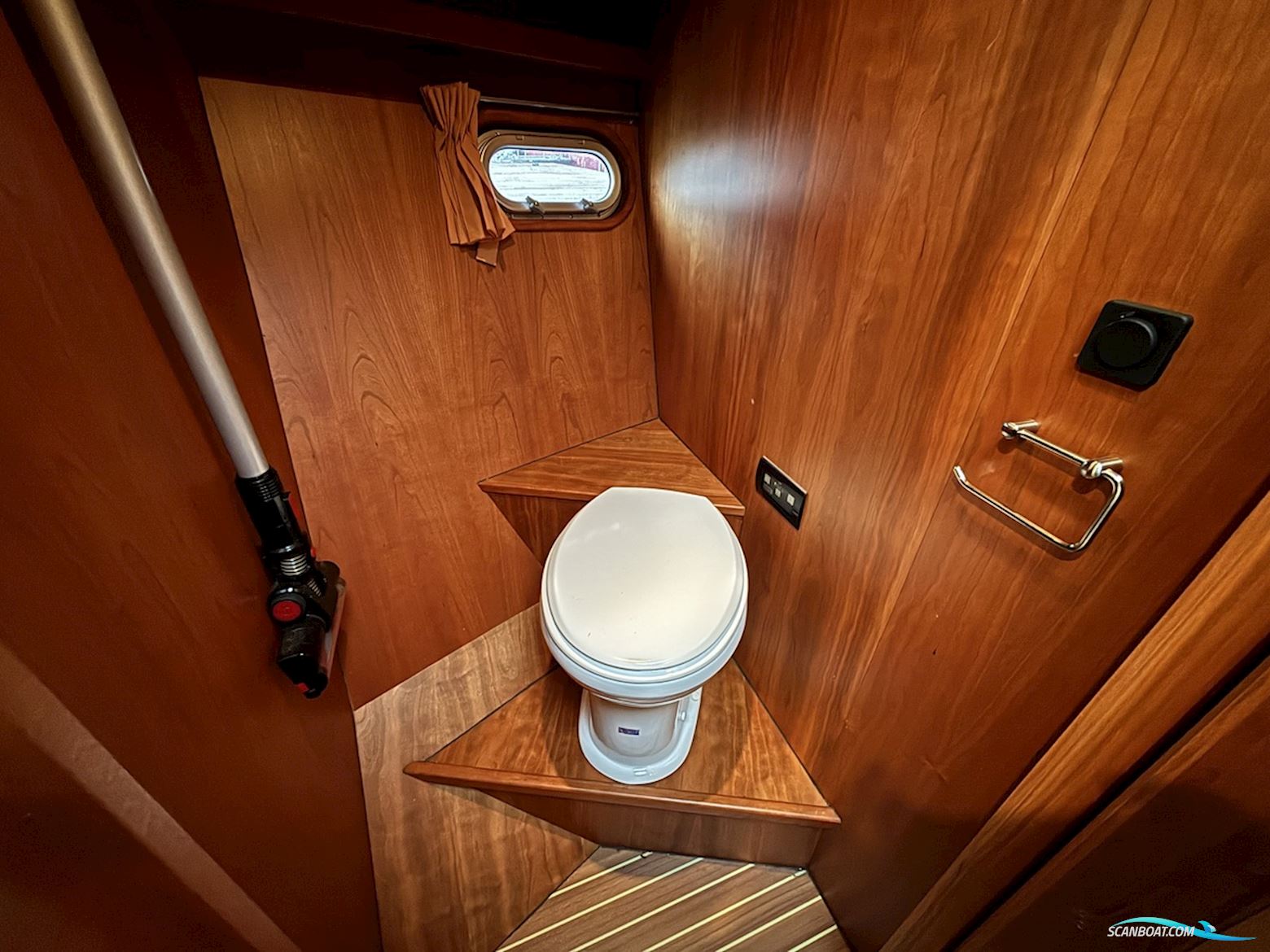 Aqualine 46 Pilothouse