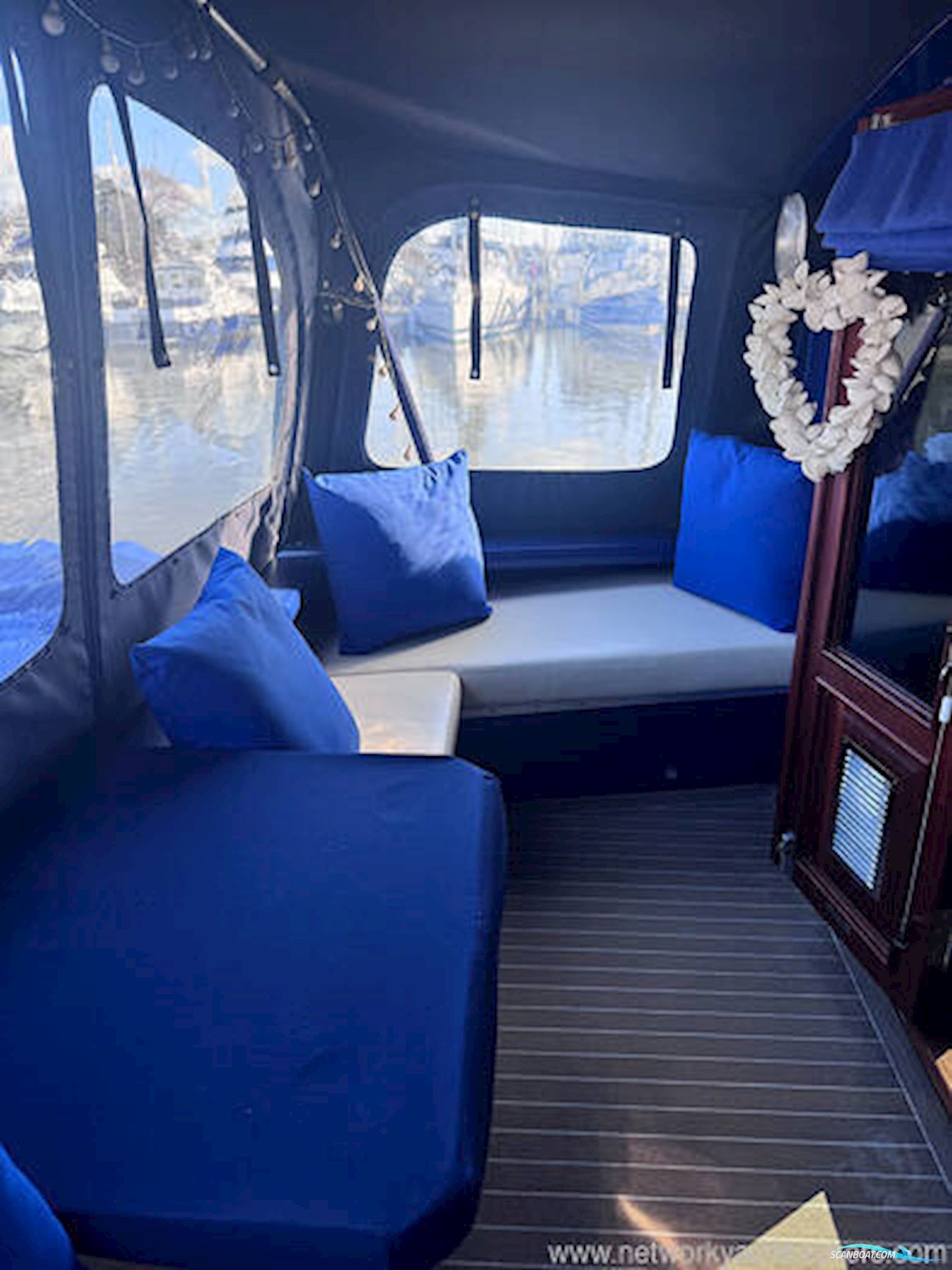 Aqualine Canterbury 70 Barge