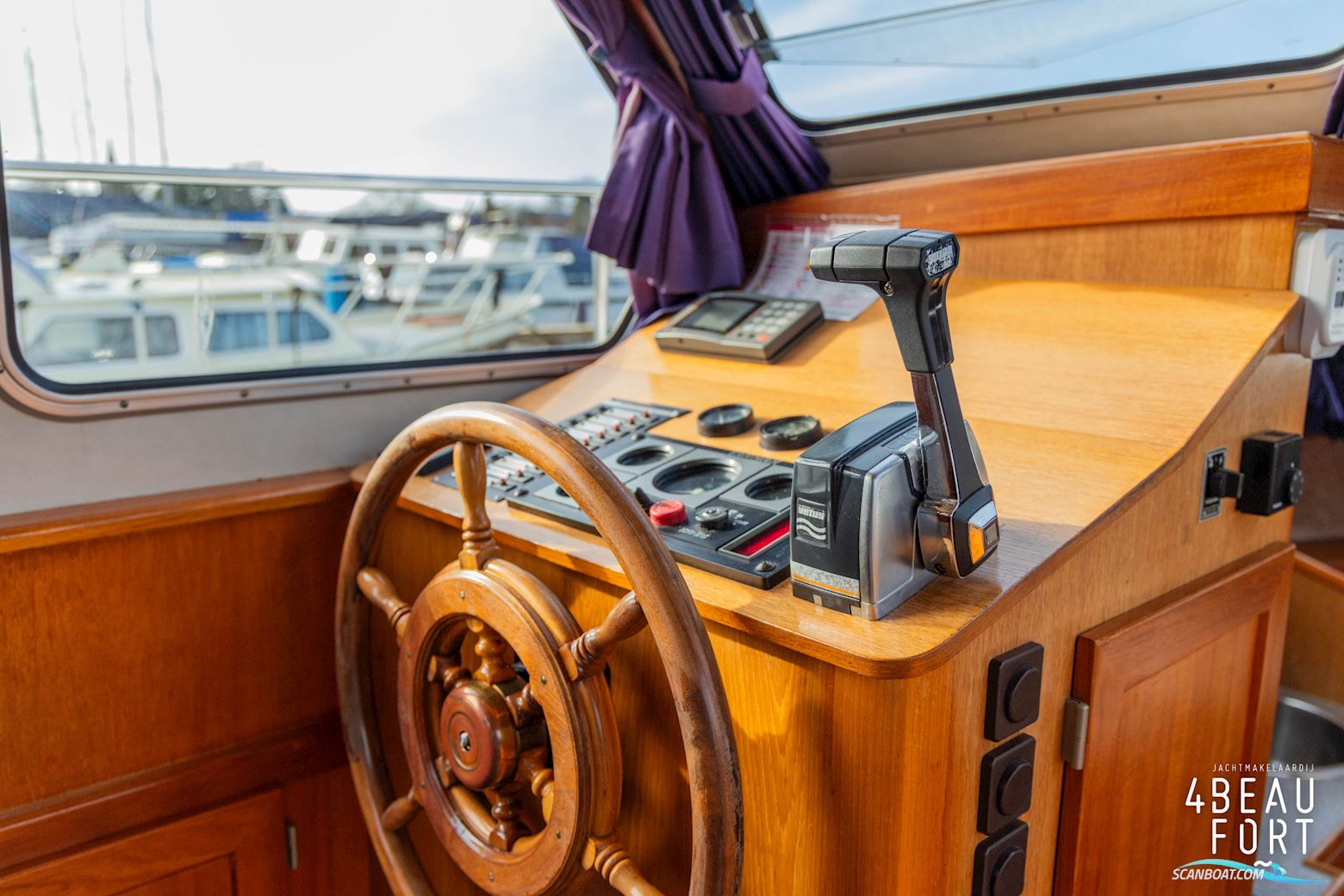 Aquanaut Beauty 1050 AK