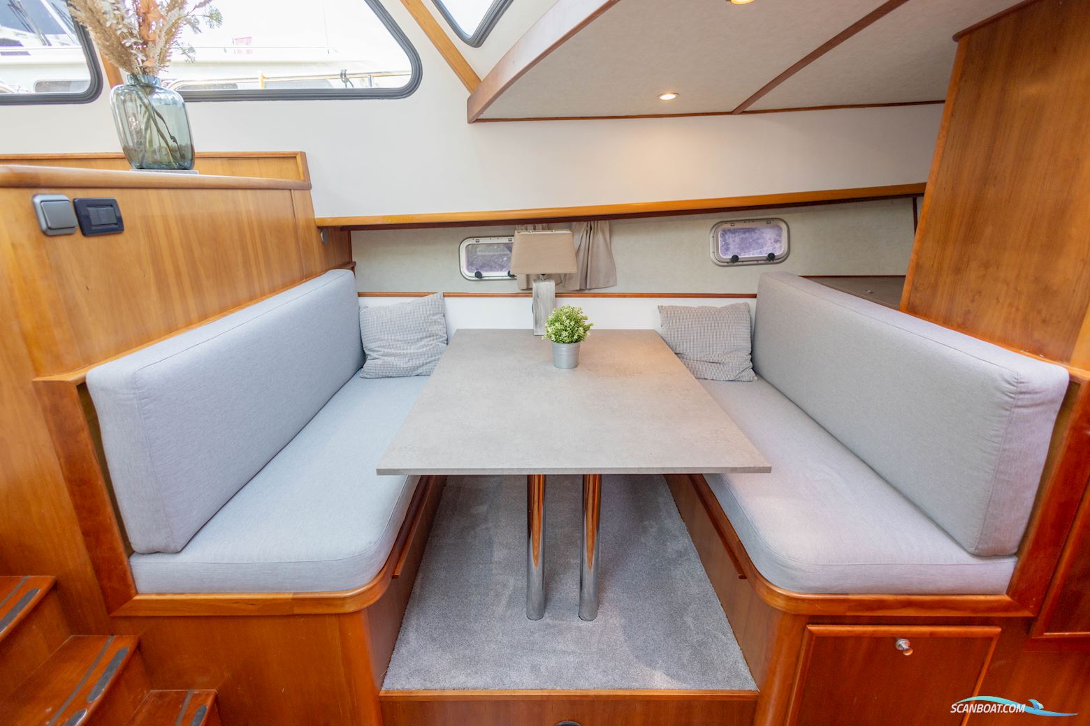 Aquanaut Drifter 1500 Pilot House