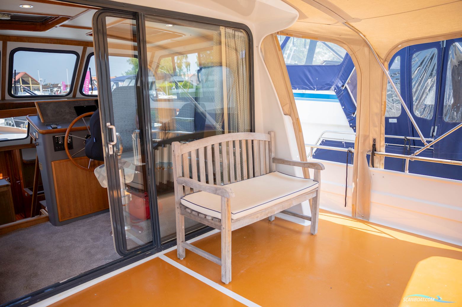 Aquanaut Drifter 1500 Pilot House