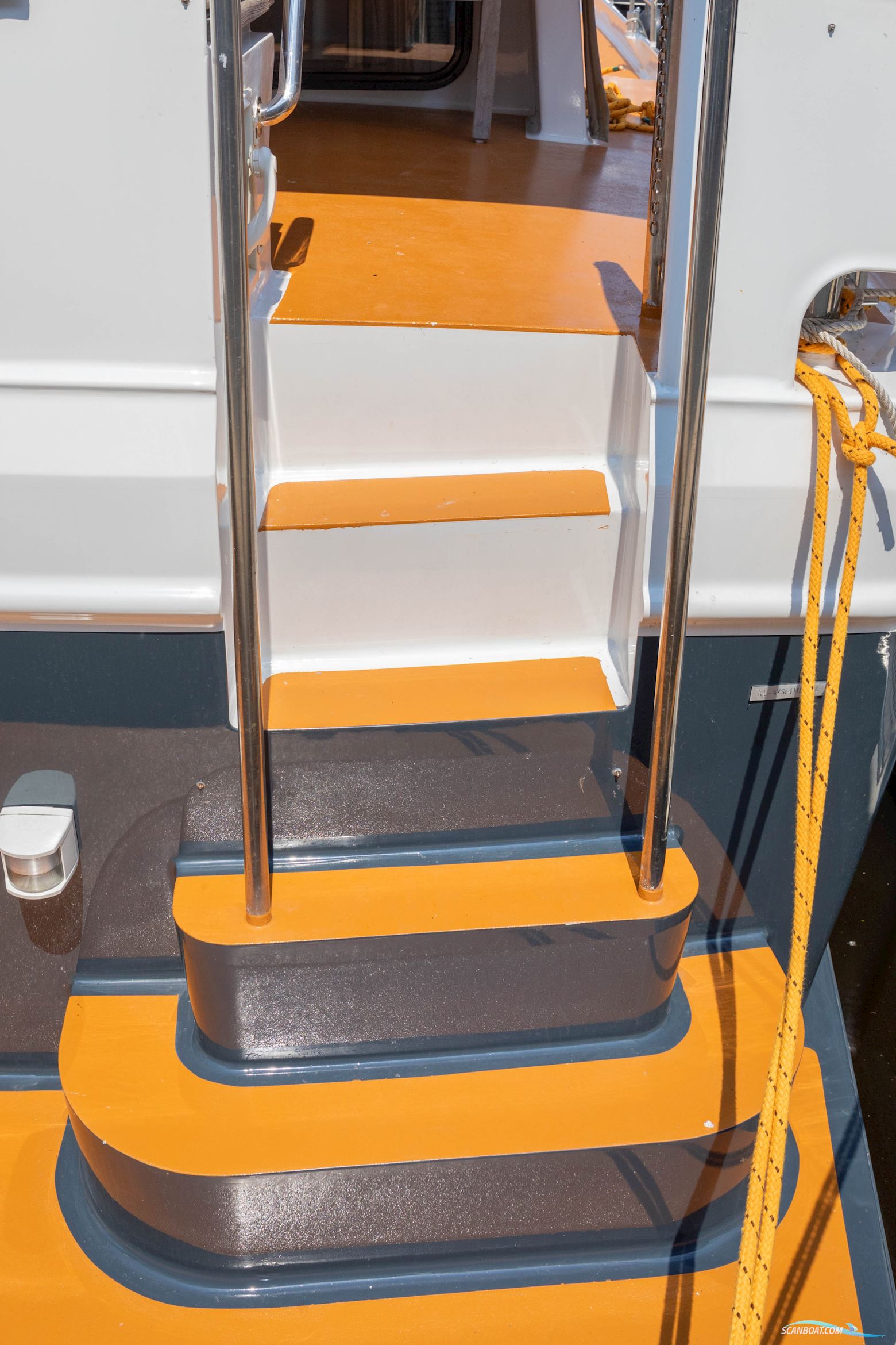 Aquanaut Drifter 1500 Pilot House