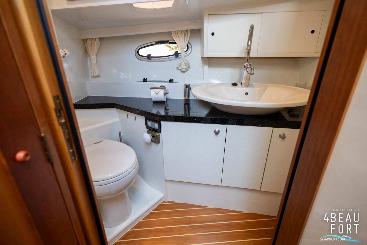 Aquanaut European Voyager 1300 II Admiraal Uitvoering