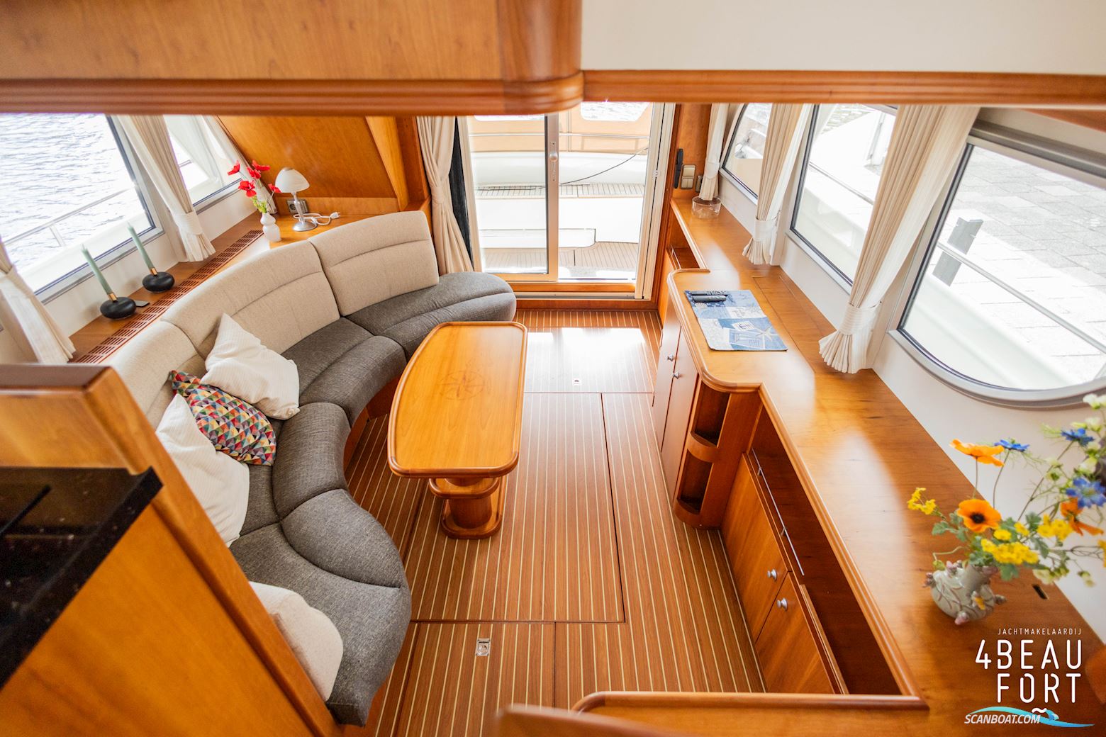 Aquanaut European Voyager 1300 II Admiraal Uitvoering