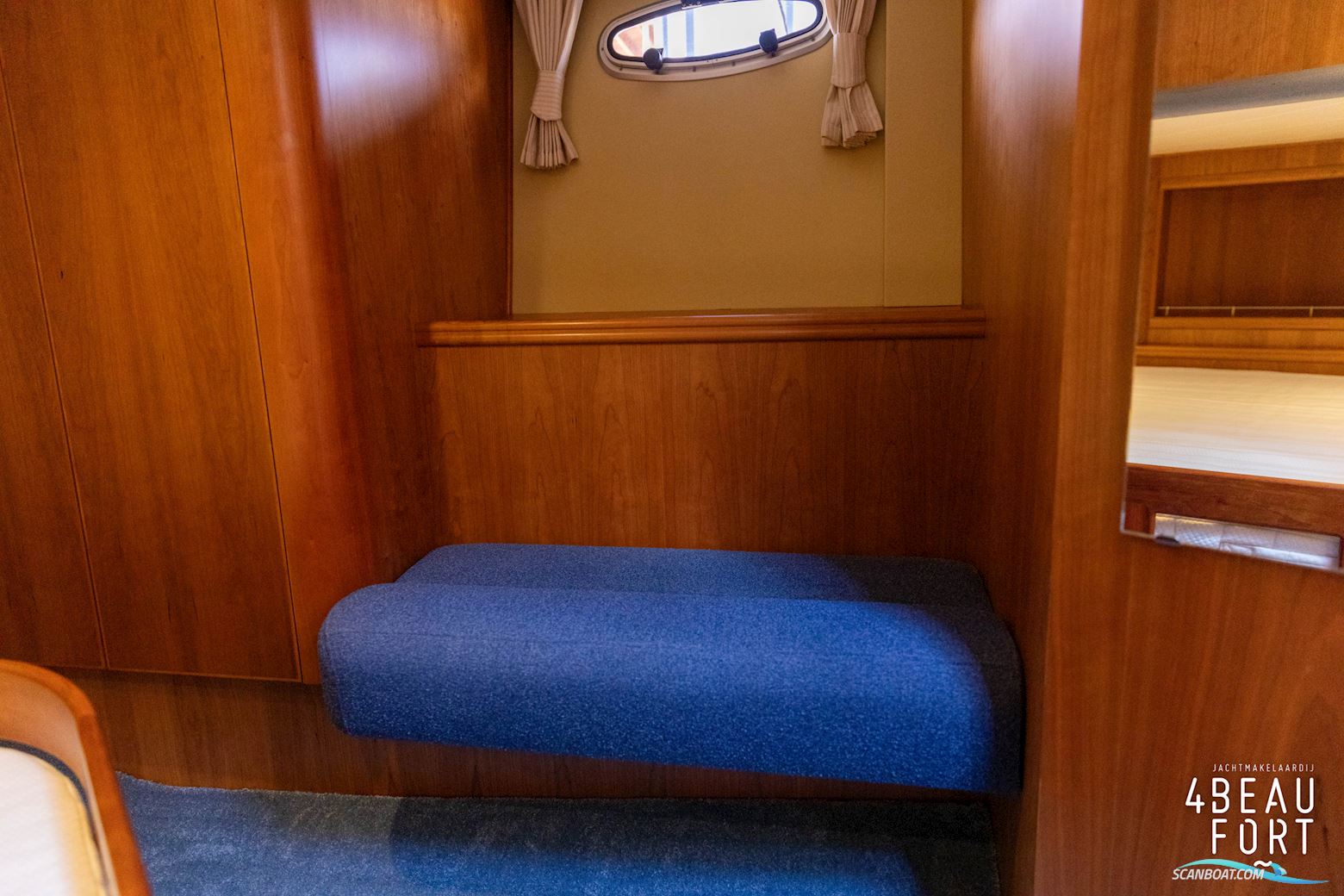 Aquanaut European Voyager 1300 II Admiraal uitvoering