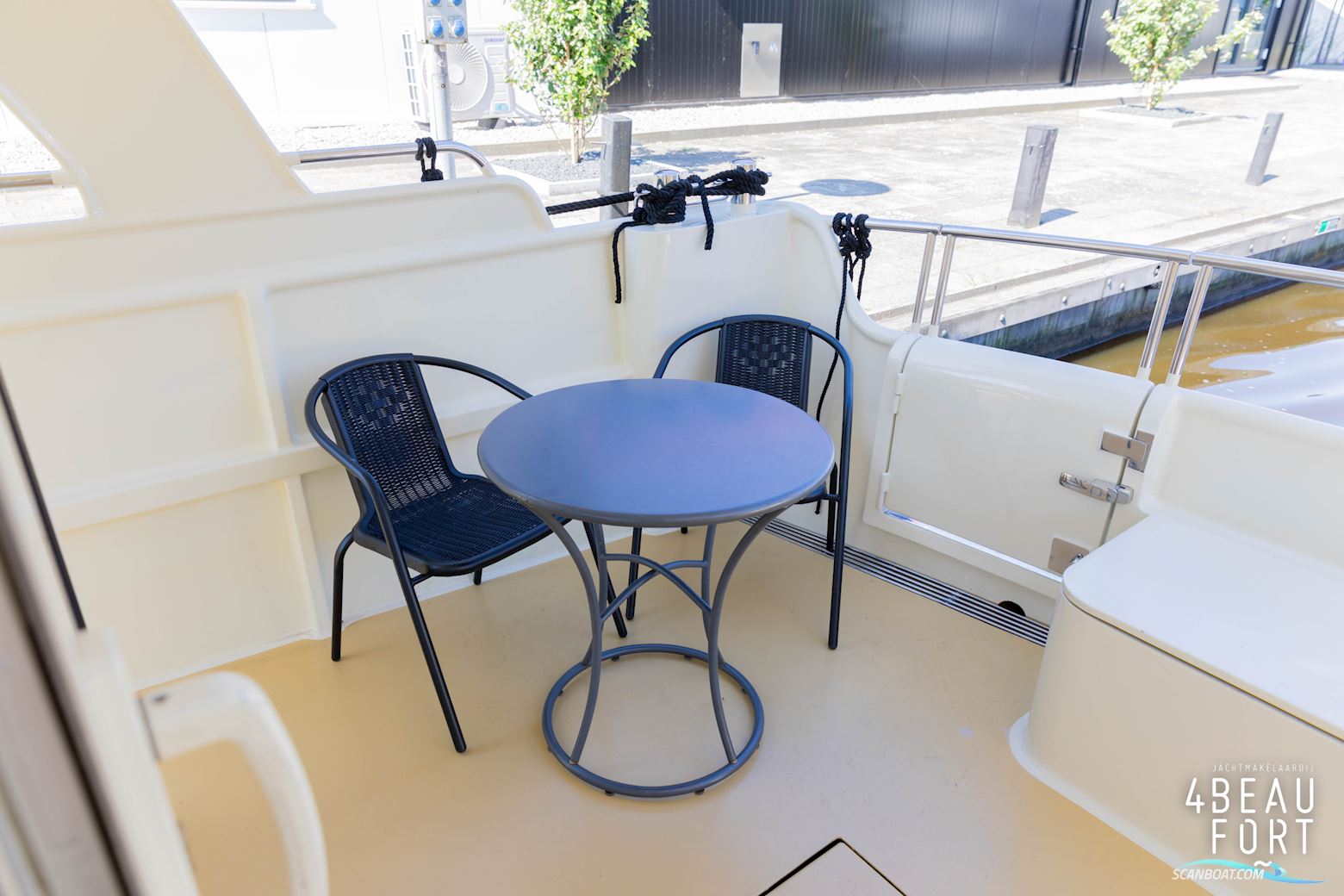 Aquanaut European Voyager 1300