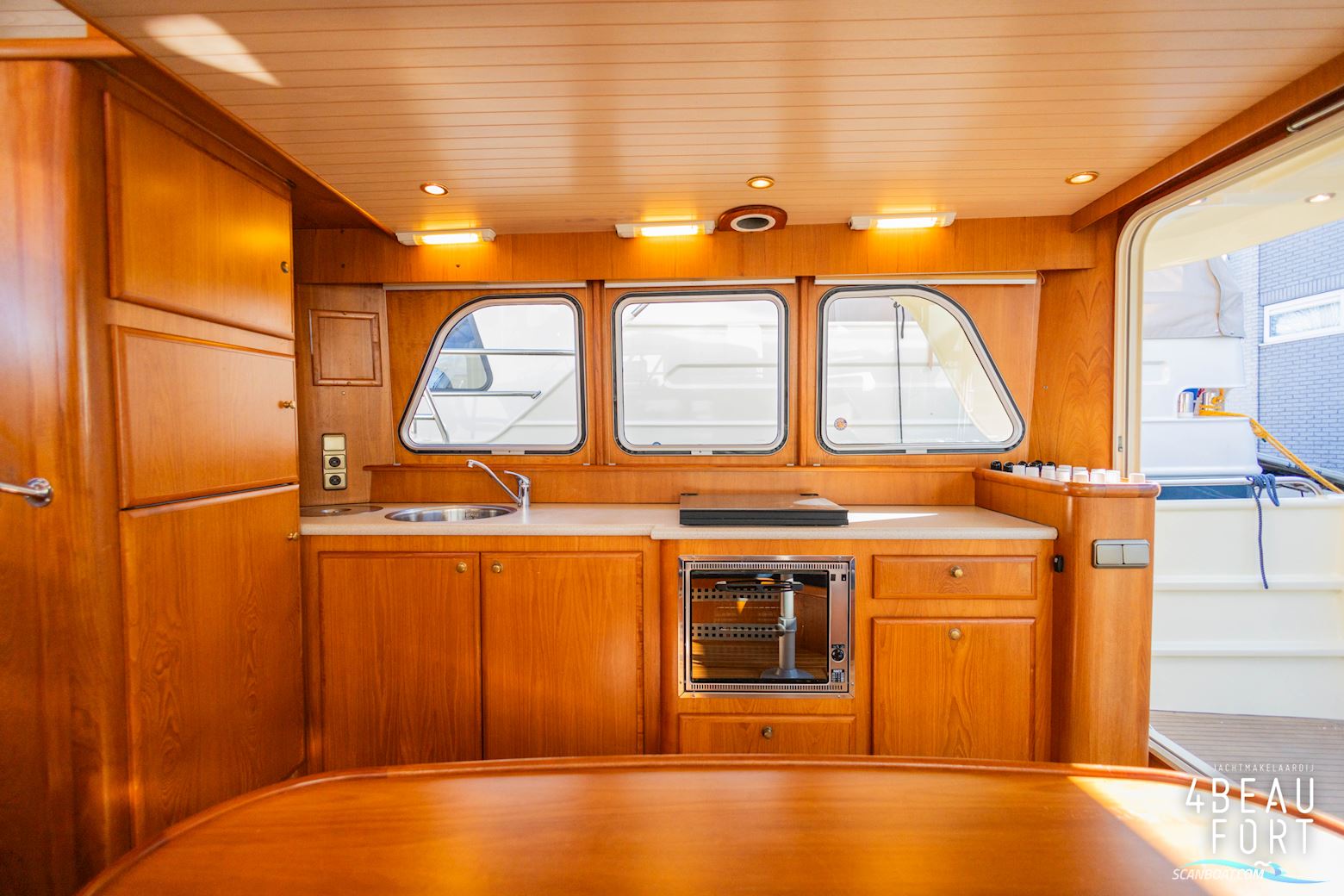 Aquanaut European Voyager 1300