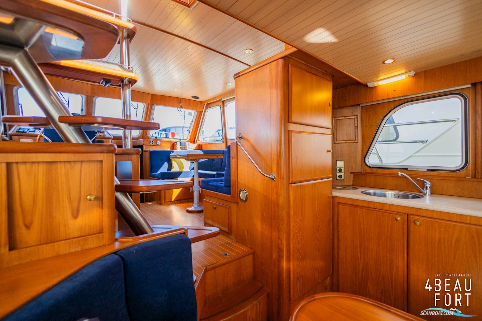 Aquanaut European Voyager 1300