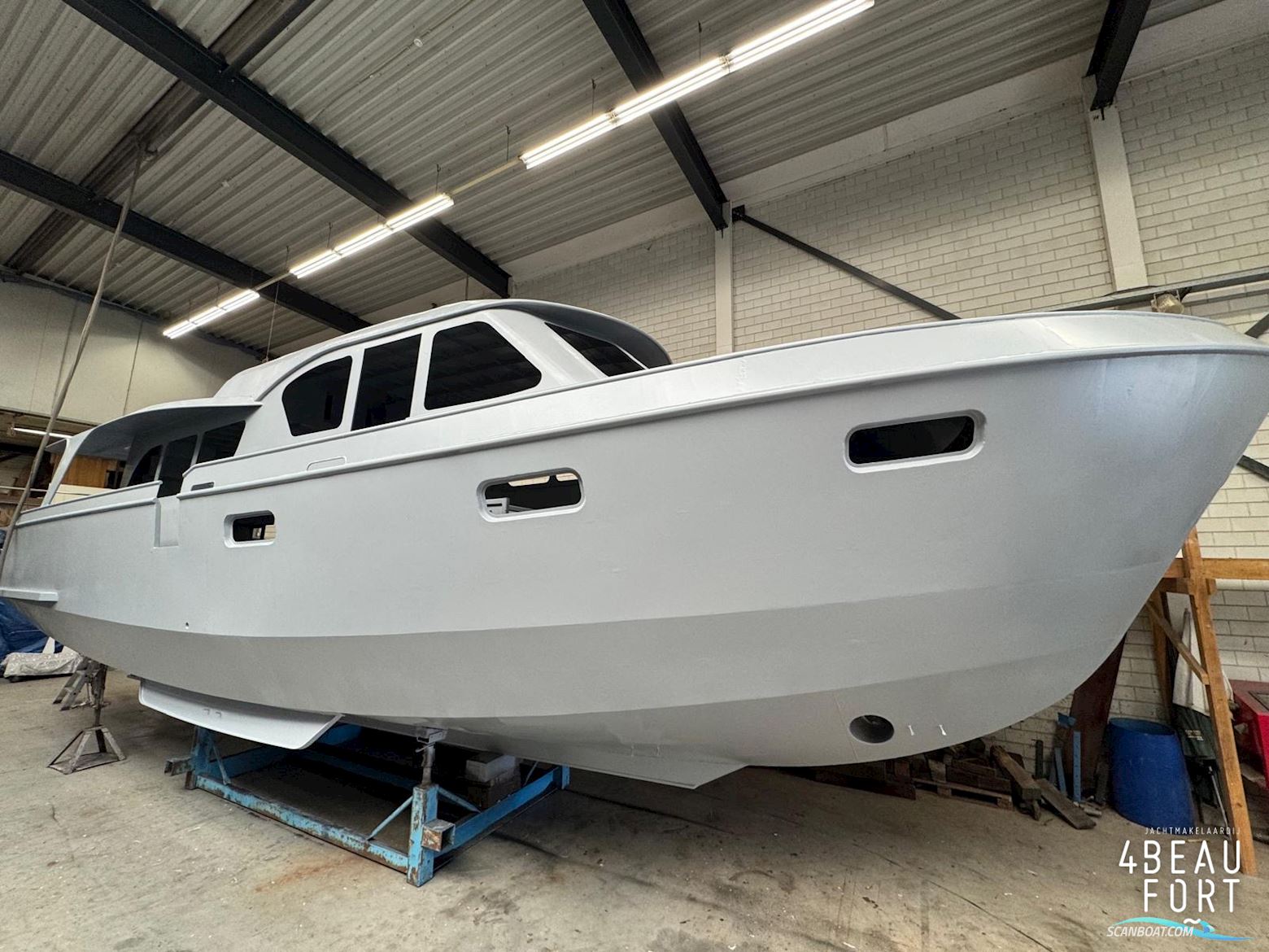 Aquanaut European Voyager 1400 II